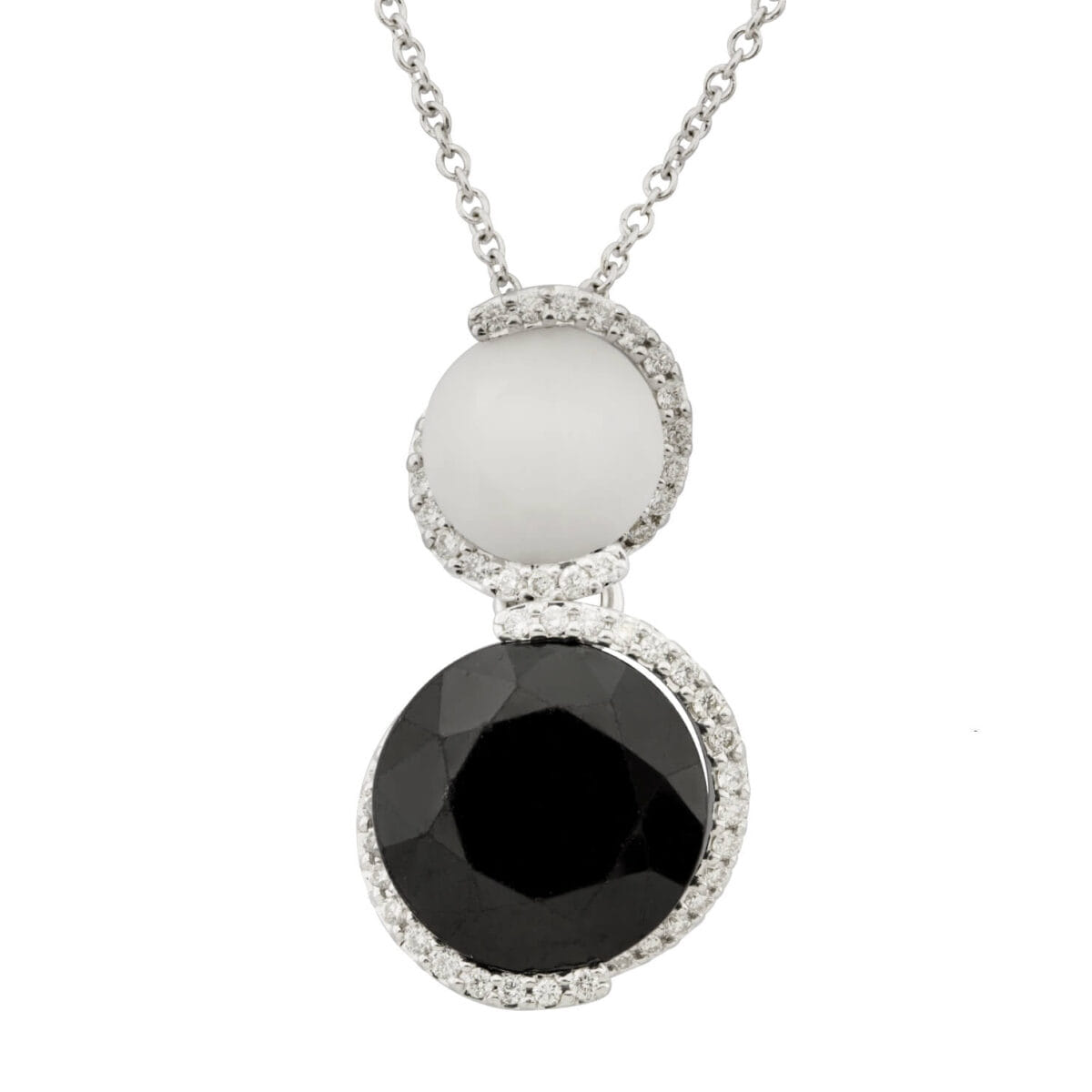 Collana con ciondolo diamanti 0,40ct tot ed onice bianco e nero