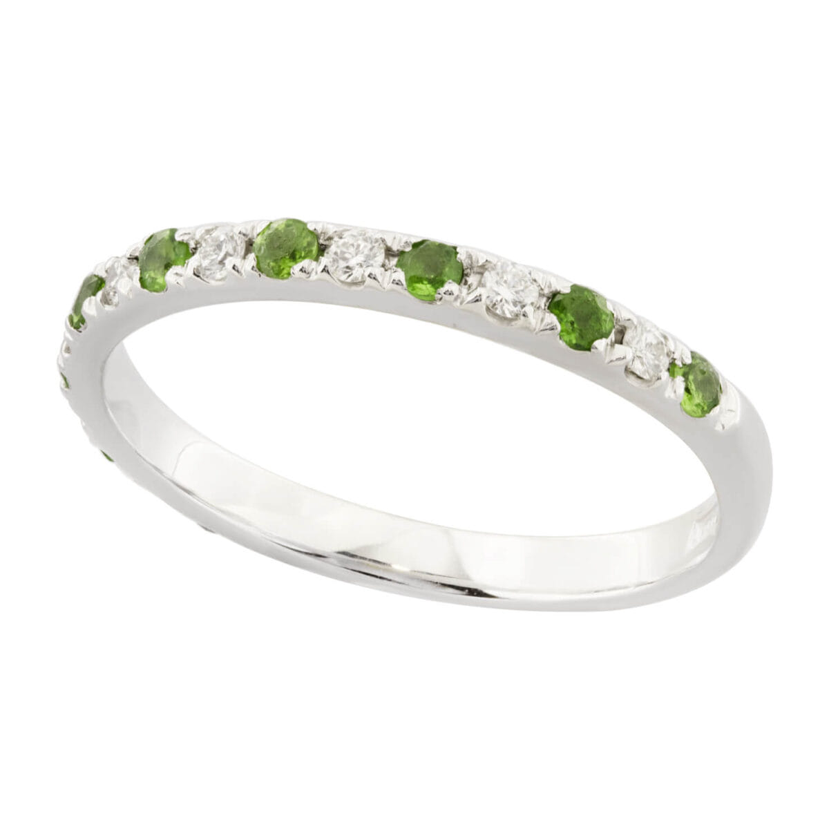 Anello veretta in oro bianco con smeraldi 0,18ct tot e diamanti 0,14ct tot