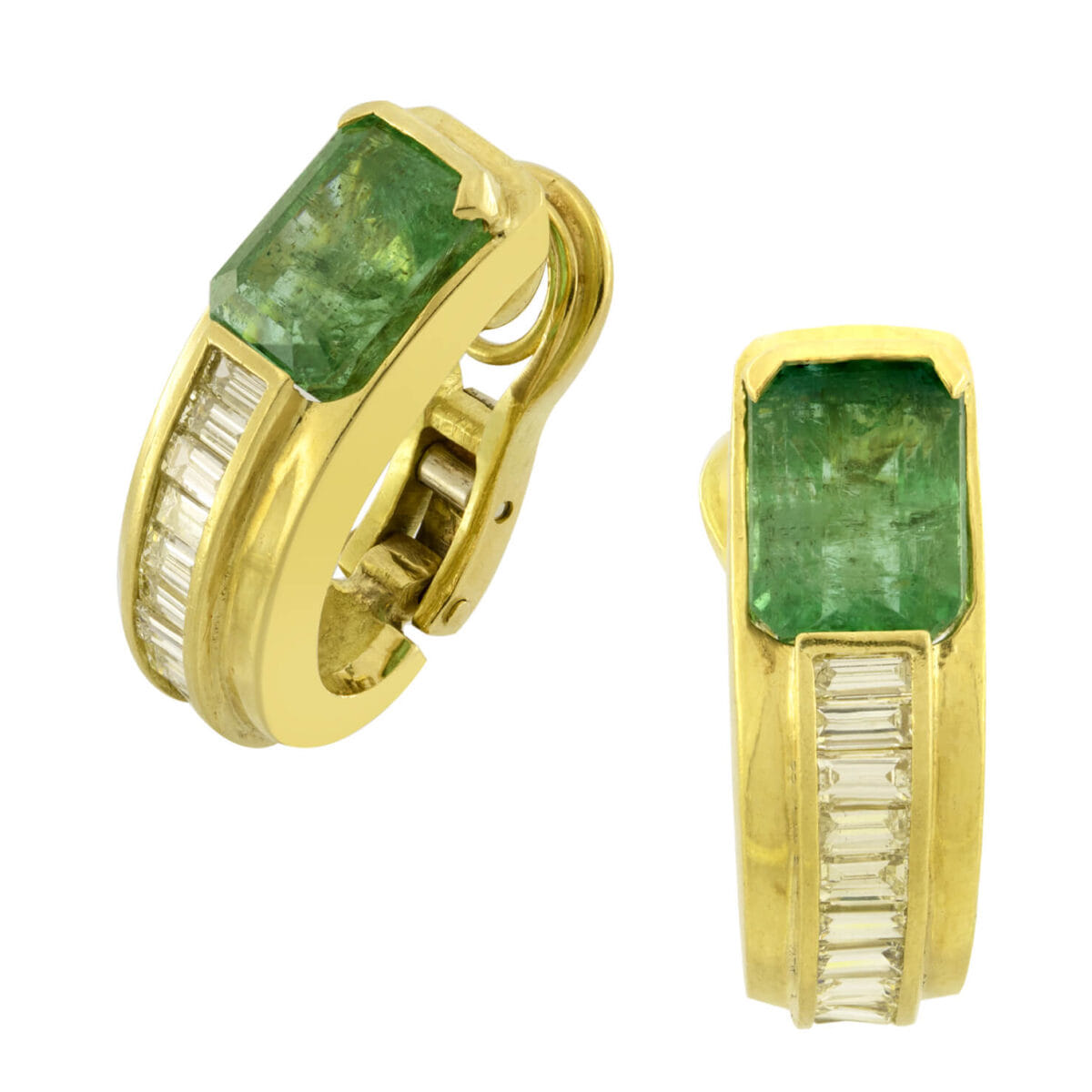 Orecchini in oro giallo con smeraldi 4,40ct tot e diamanti taglio baguette 0,80ct tot