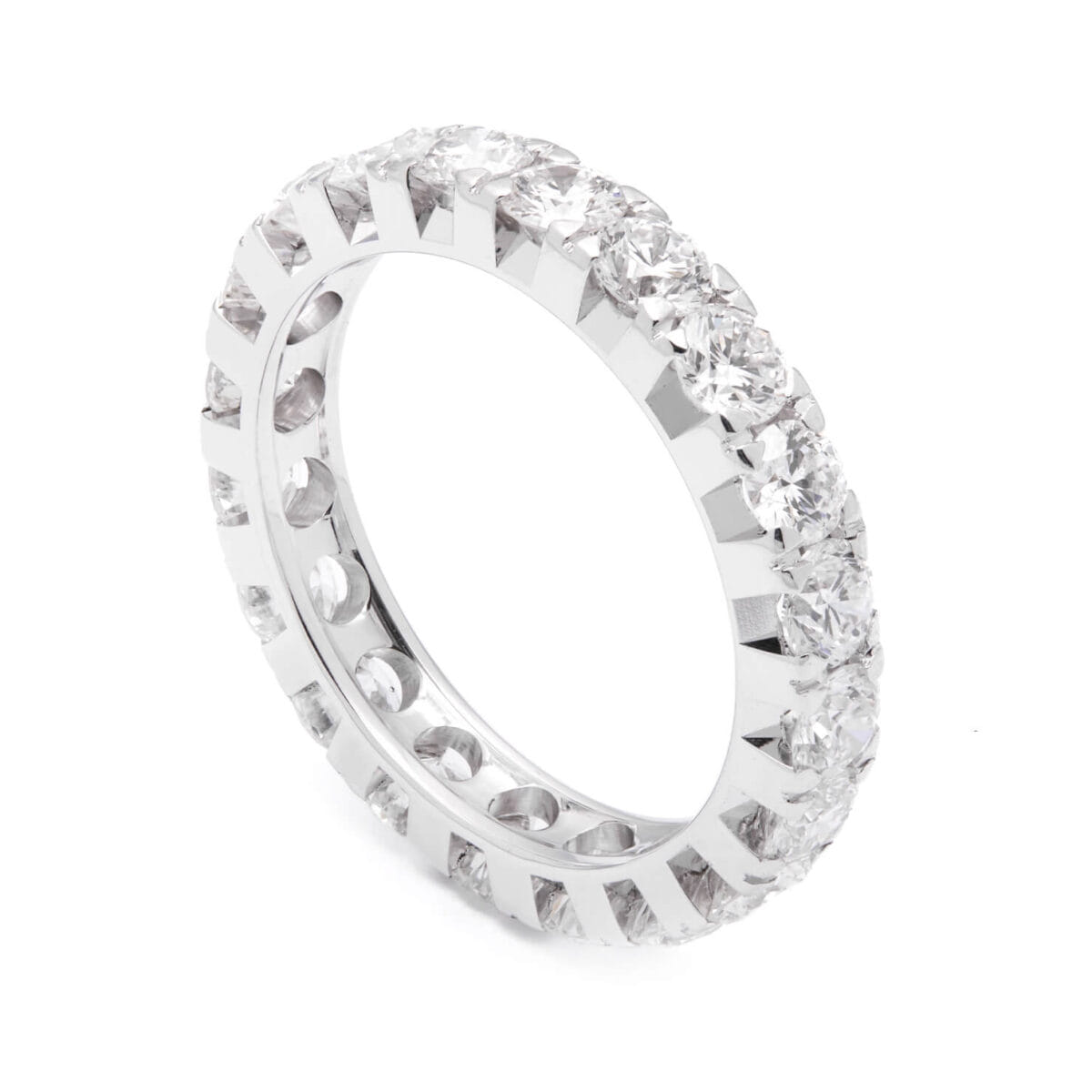 Anello eternity in oro bianco e diamanti 2,2ct tot