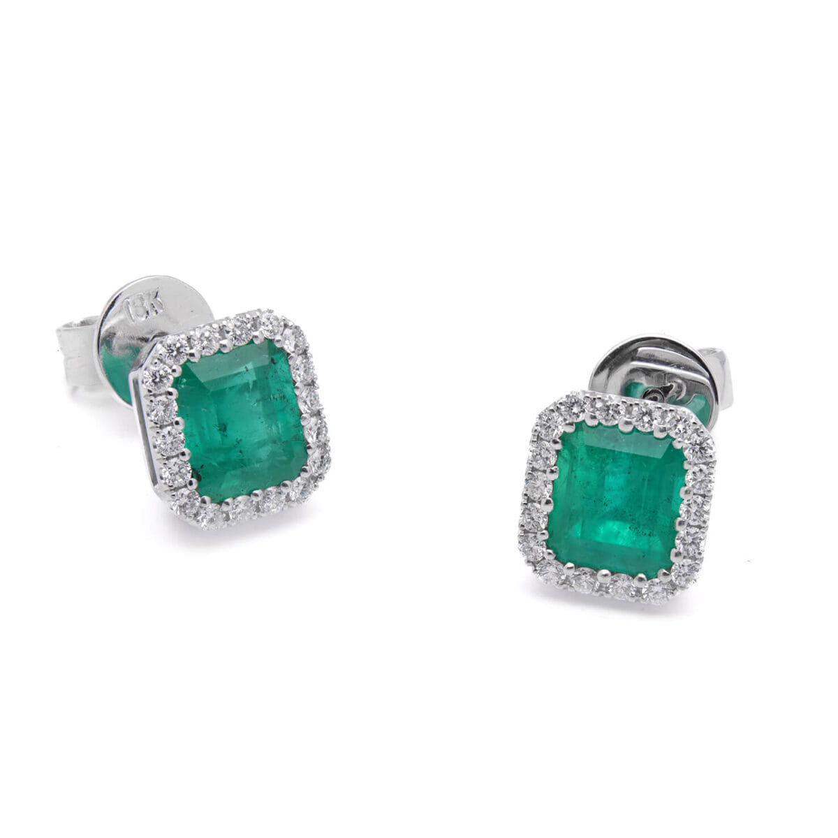 Orecchini a lobo in oro bianco con smeraldi 2,7ct tot e diamanti 0,36ct tot