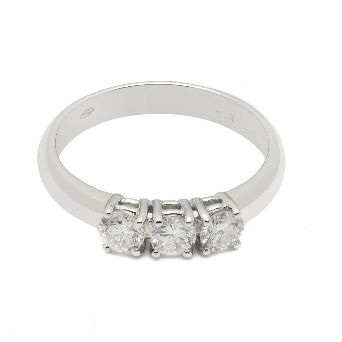 Anello trilogy in oro bianco e diamanti 0,63ct