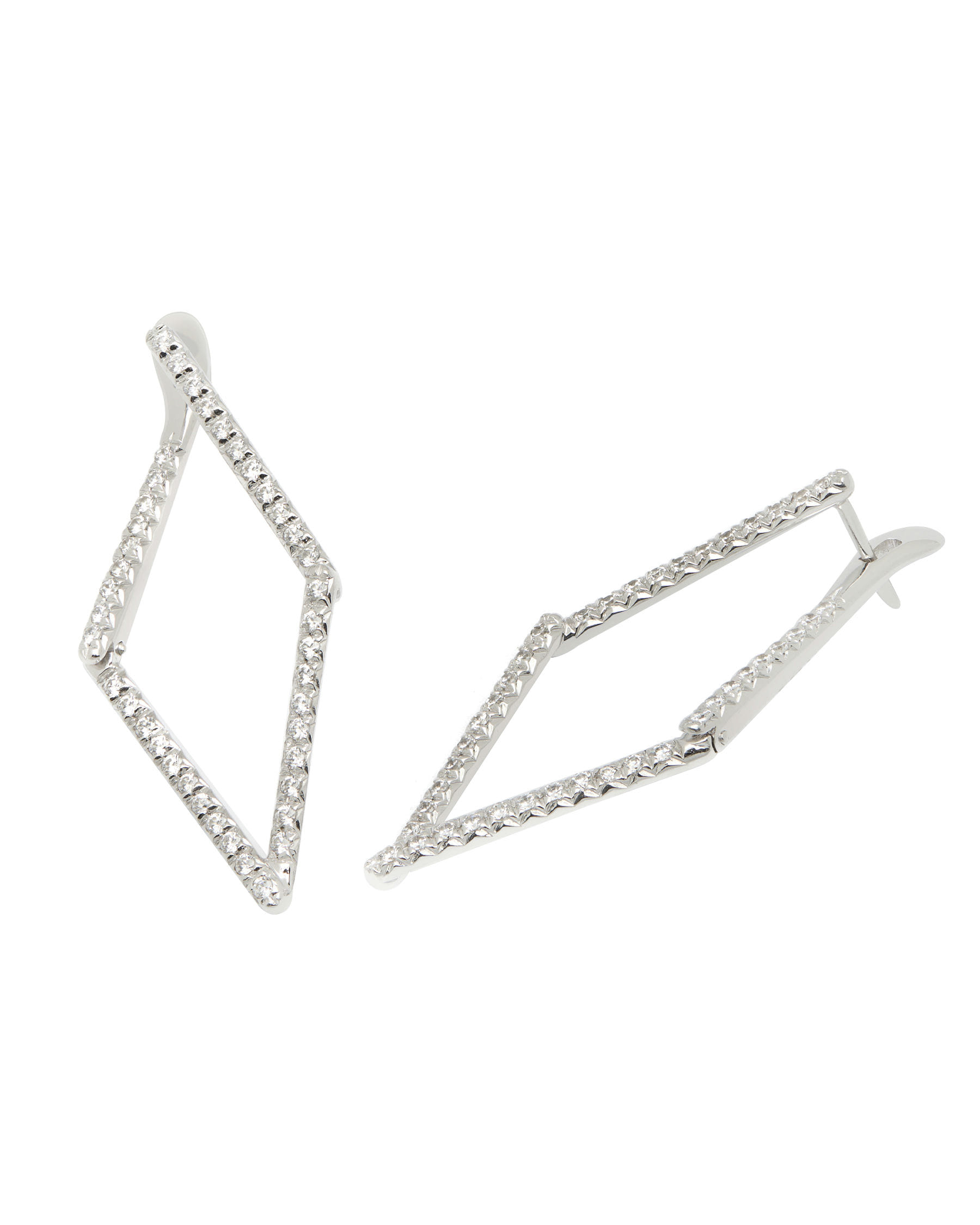 orecchini in oro bianco a rombo con zaffiri bianchi (1)