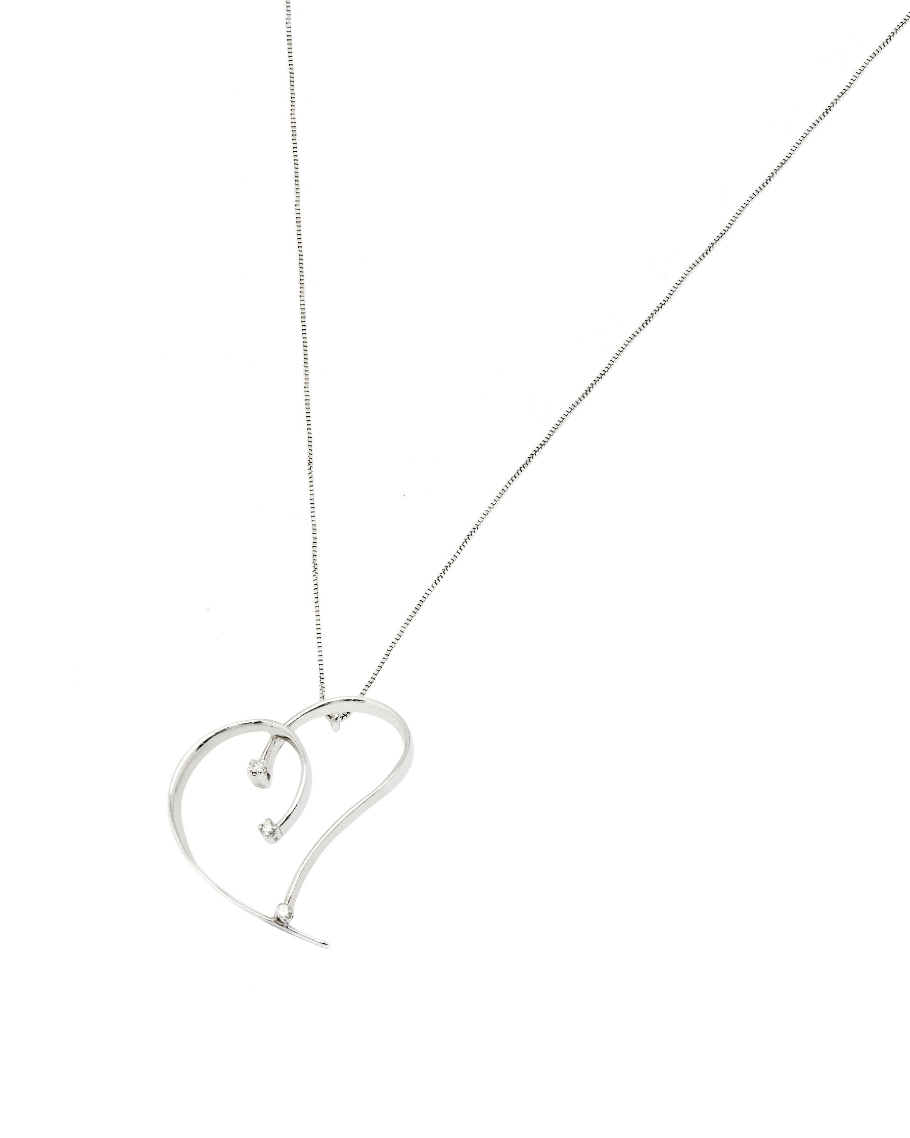 Catenina oro bianco con ciondolo cuore e diamanti (1)