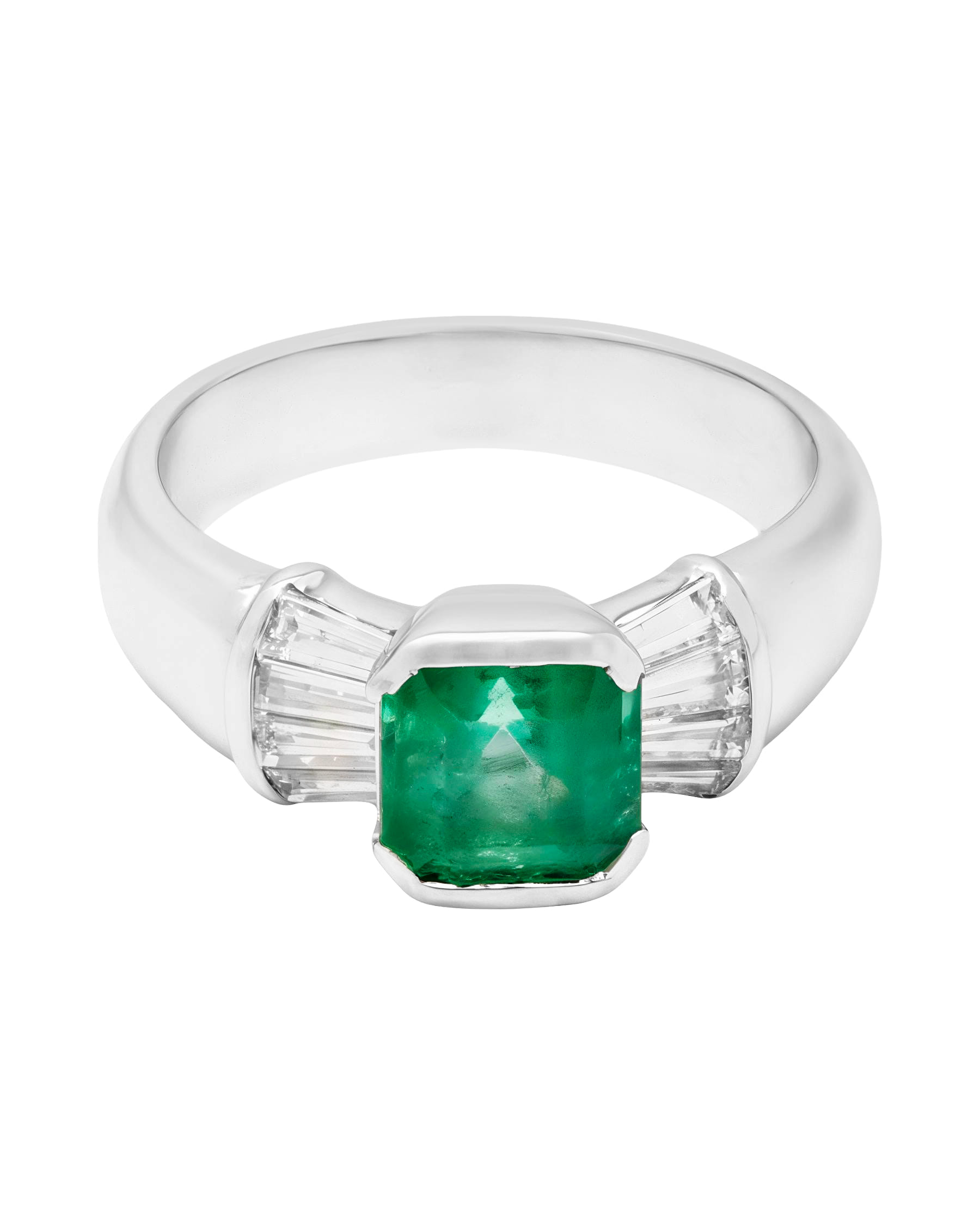 Anello in oro bianco con smeraldo centrale e diamanti taglio tapered-1