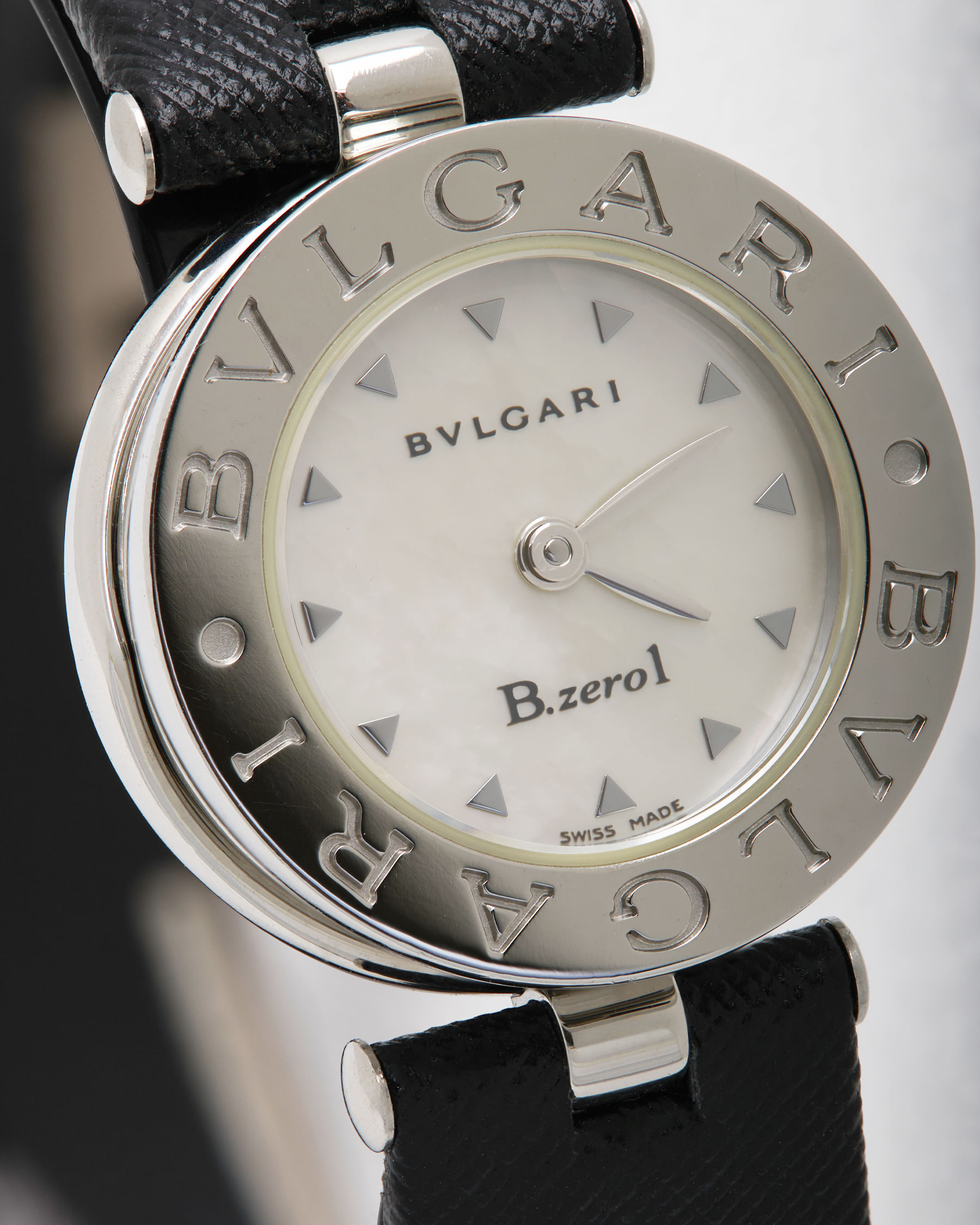 Bulgari bzero1 mother of pearl ref bz225-2