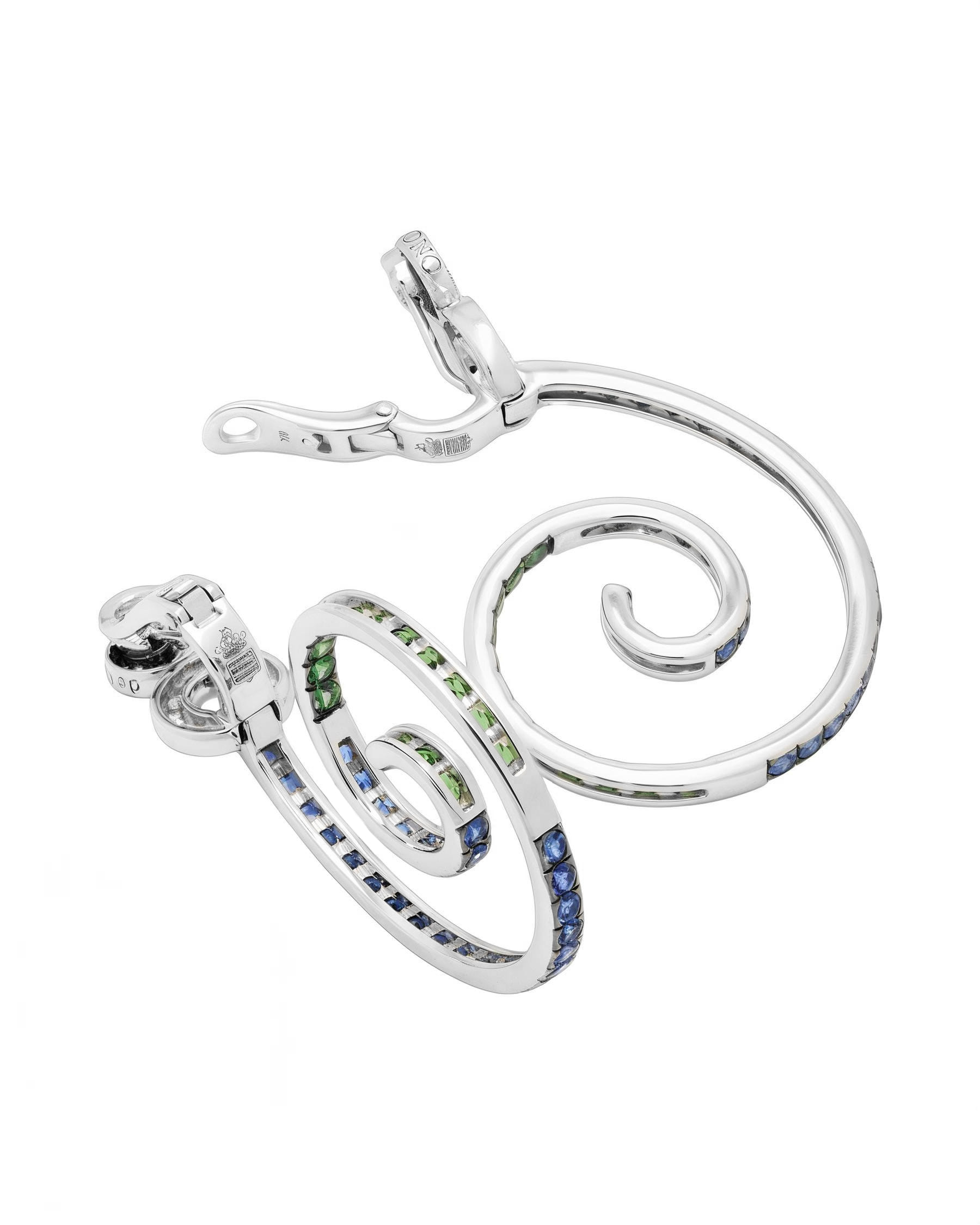 Orecchini de grisogono allegra in oro bianco con zaffiri tsavoriti e diamanti-3