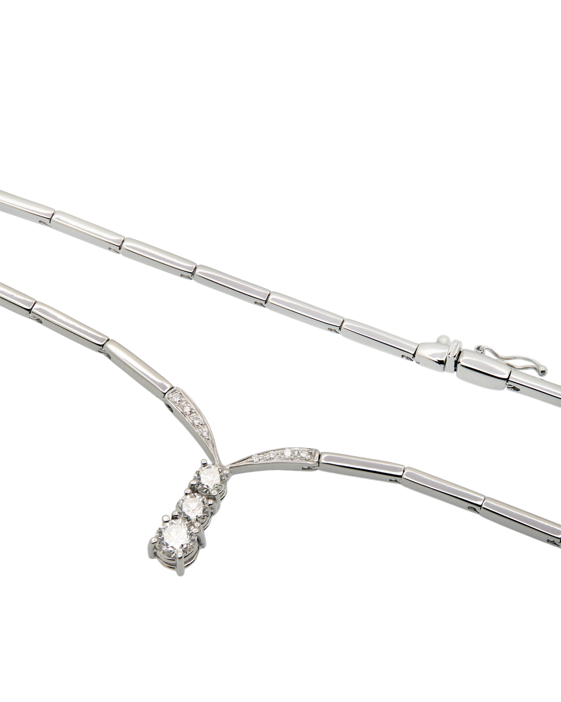 Collier trilogy in oro bianco con diamanti 0,84 ct e diamanti laterali-2