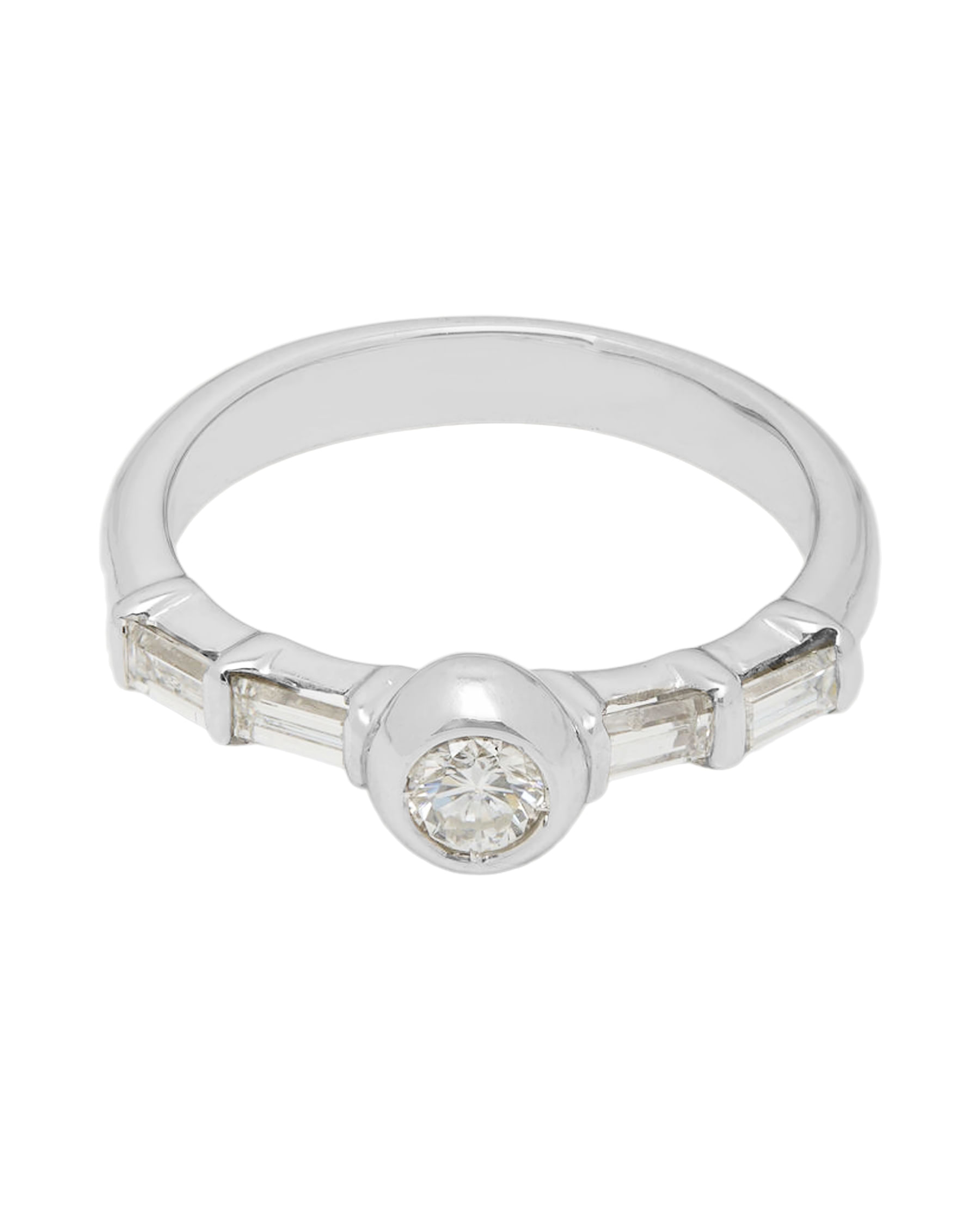 Anello solitario con diamante centrale con 4 diamanti laterali taglio baguette-1