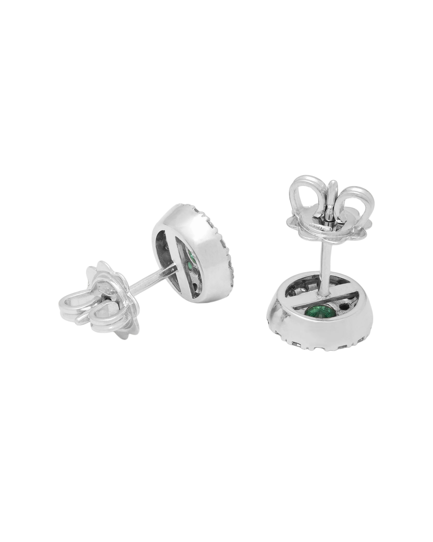 Orecchini a lobo in oro bianco con smeraldi centrali e giro di diamanti-2