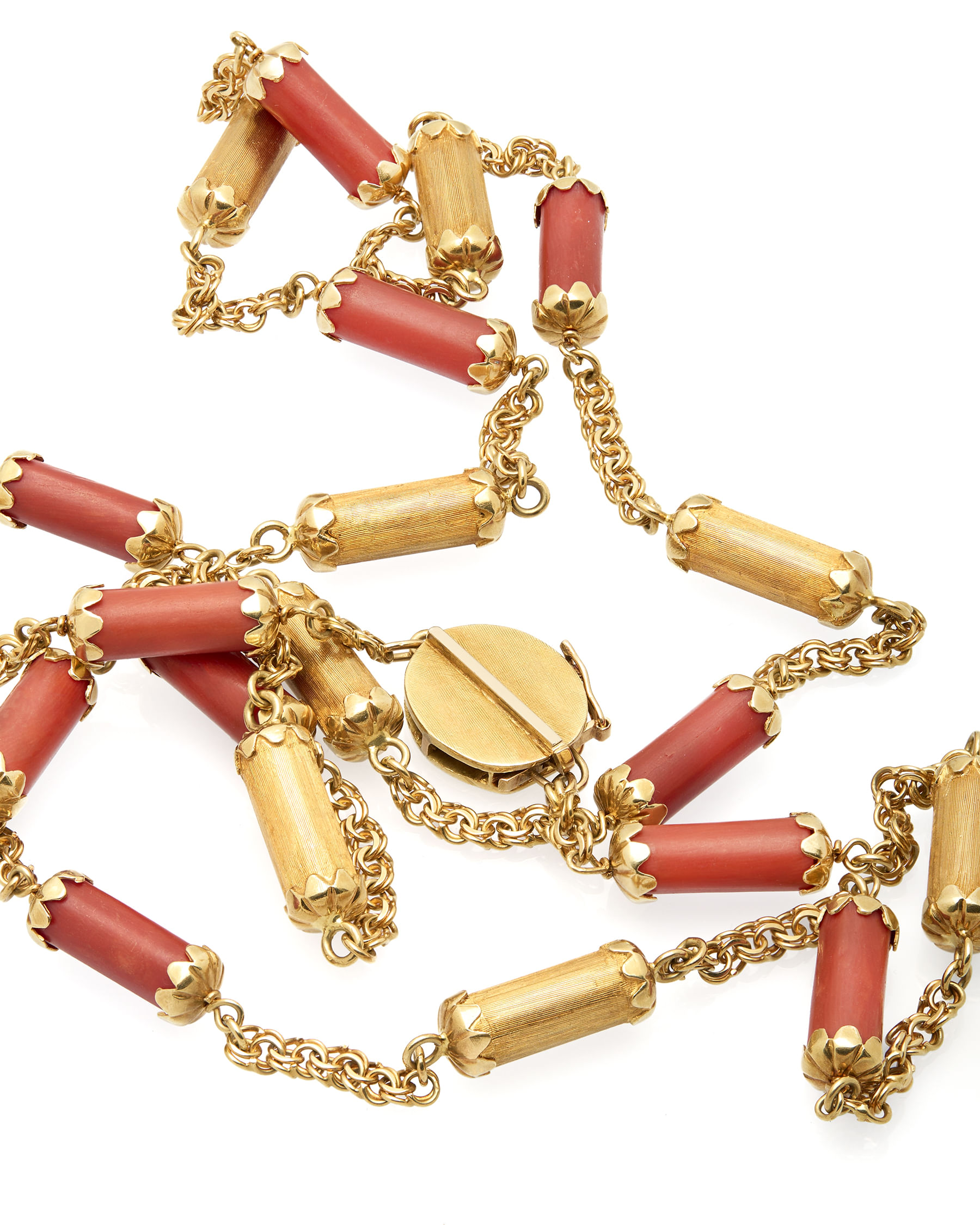 Collana lunga con elementi a bussolotti in corallo e oro 18 kt-2