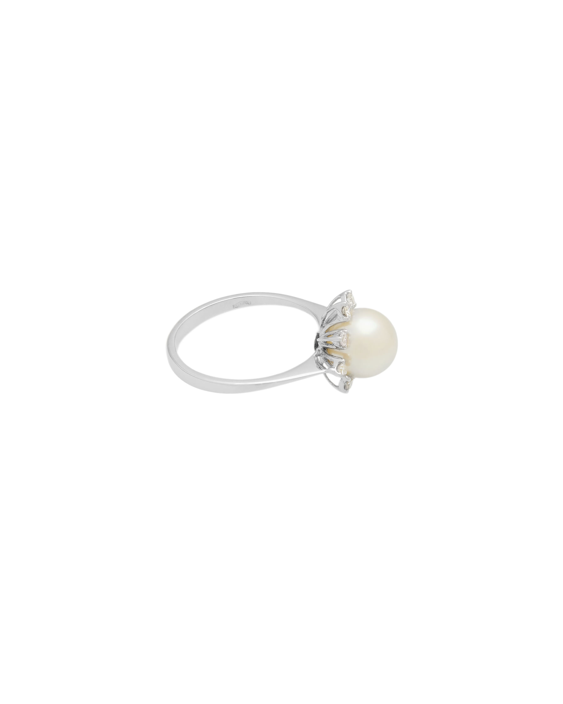 Anello fiore in oro bianco con perla centrale e giro di diamantini-2