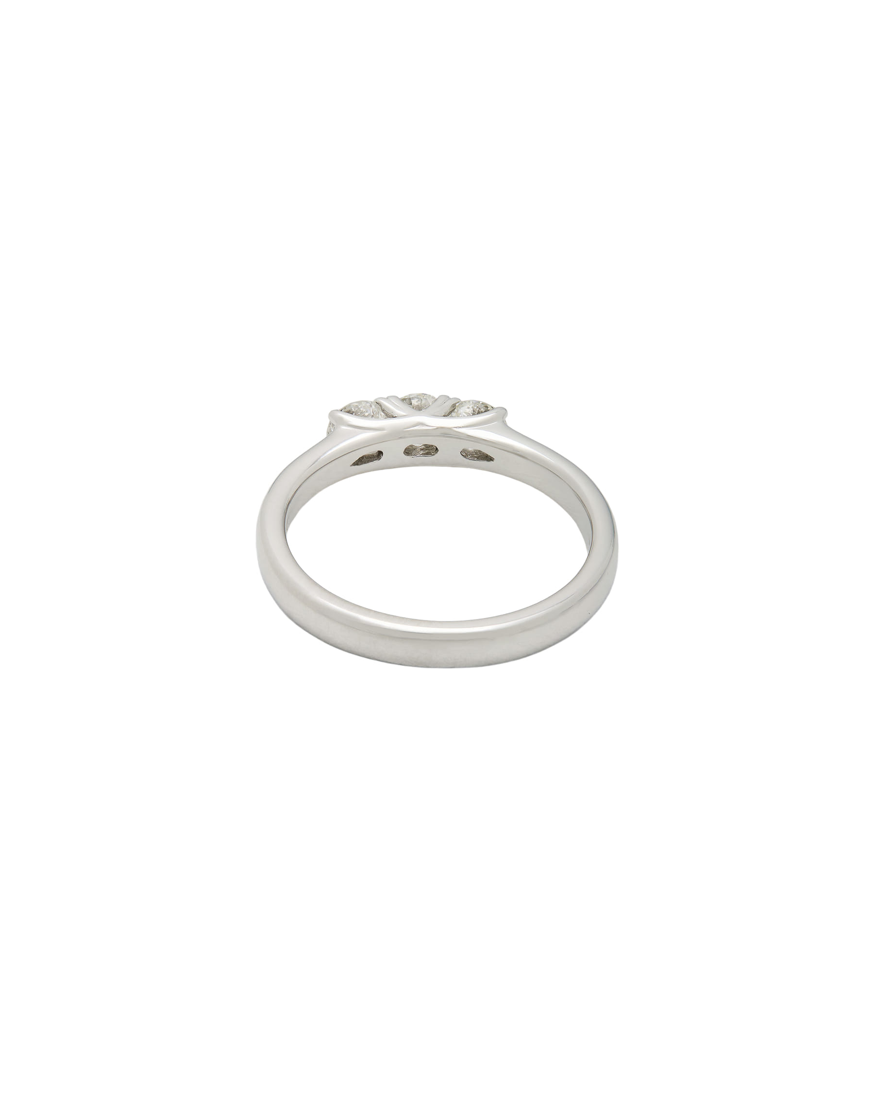 Anello trilogy in oro bianco con diamanti 0,51 ct-3