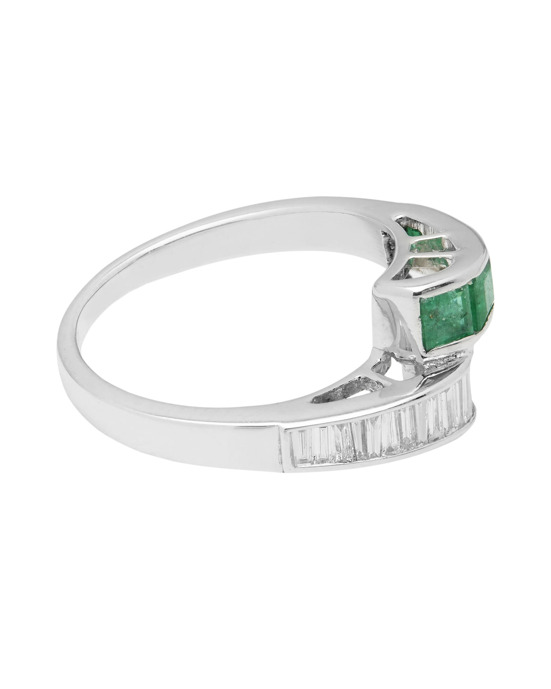 Anello contrariè in oro bianco con smeraldi e diamanti fantasy-2