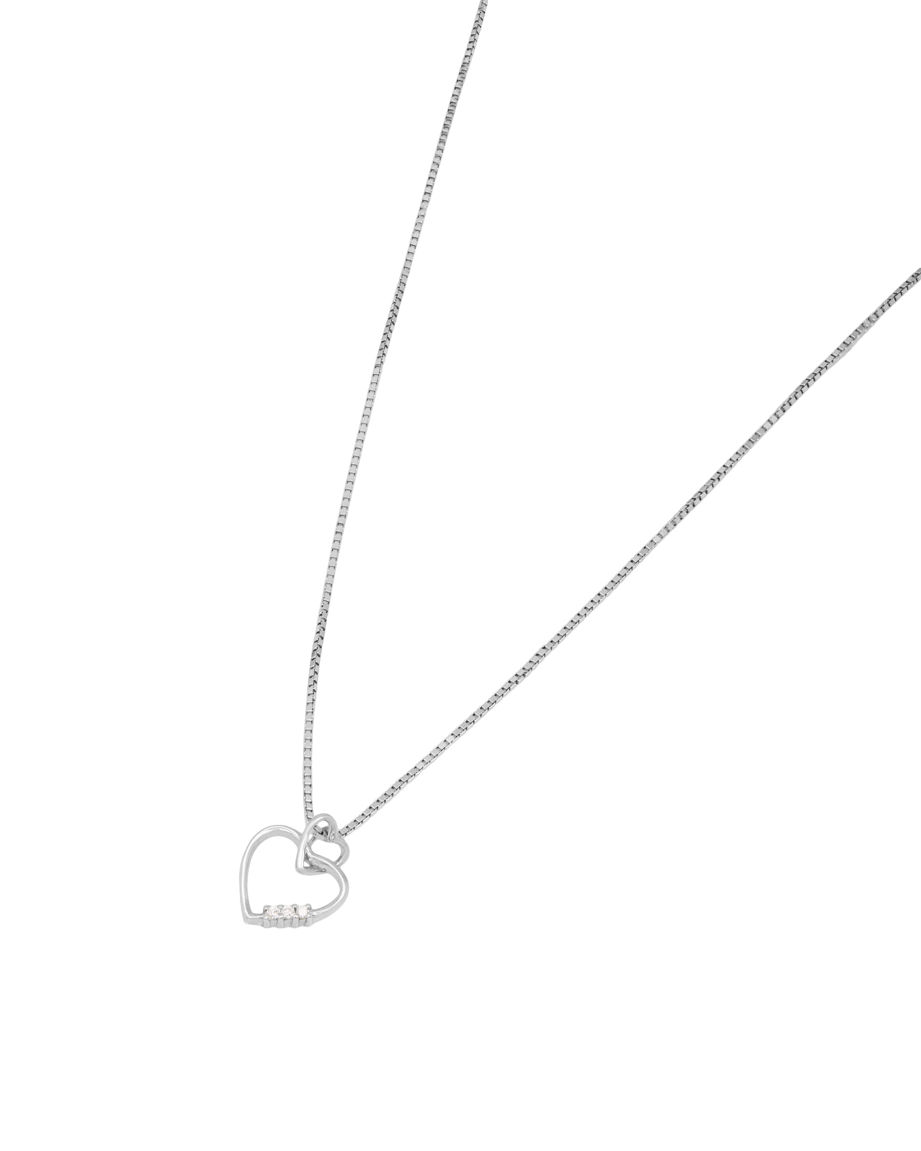 Catenina in oro bianco con ciondolo doppio cuore e tre diamanti-1
