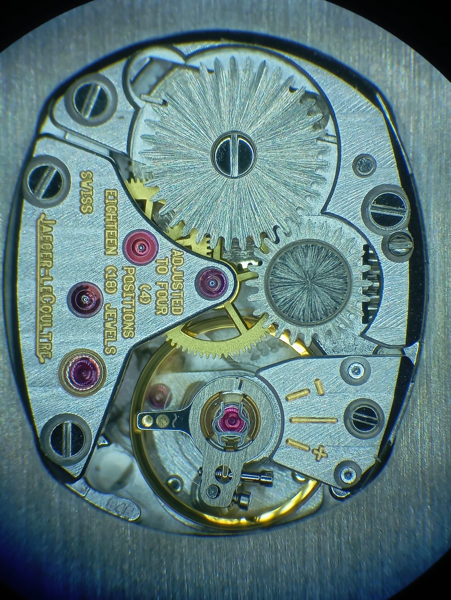 Jaeger lecoultre reverso classique yellow gold ref 250.1.86-10