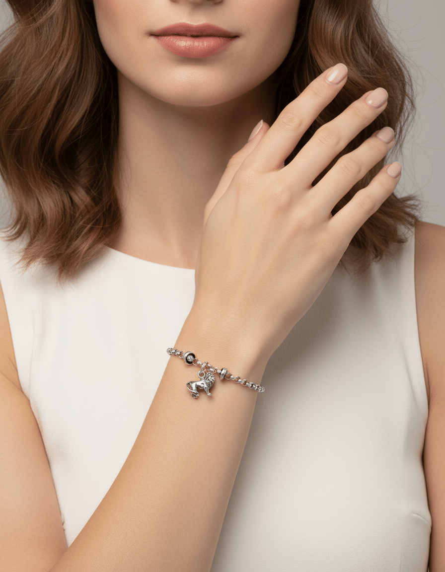 Bracciale g.raspini con ciondolo leone in argento-3