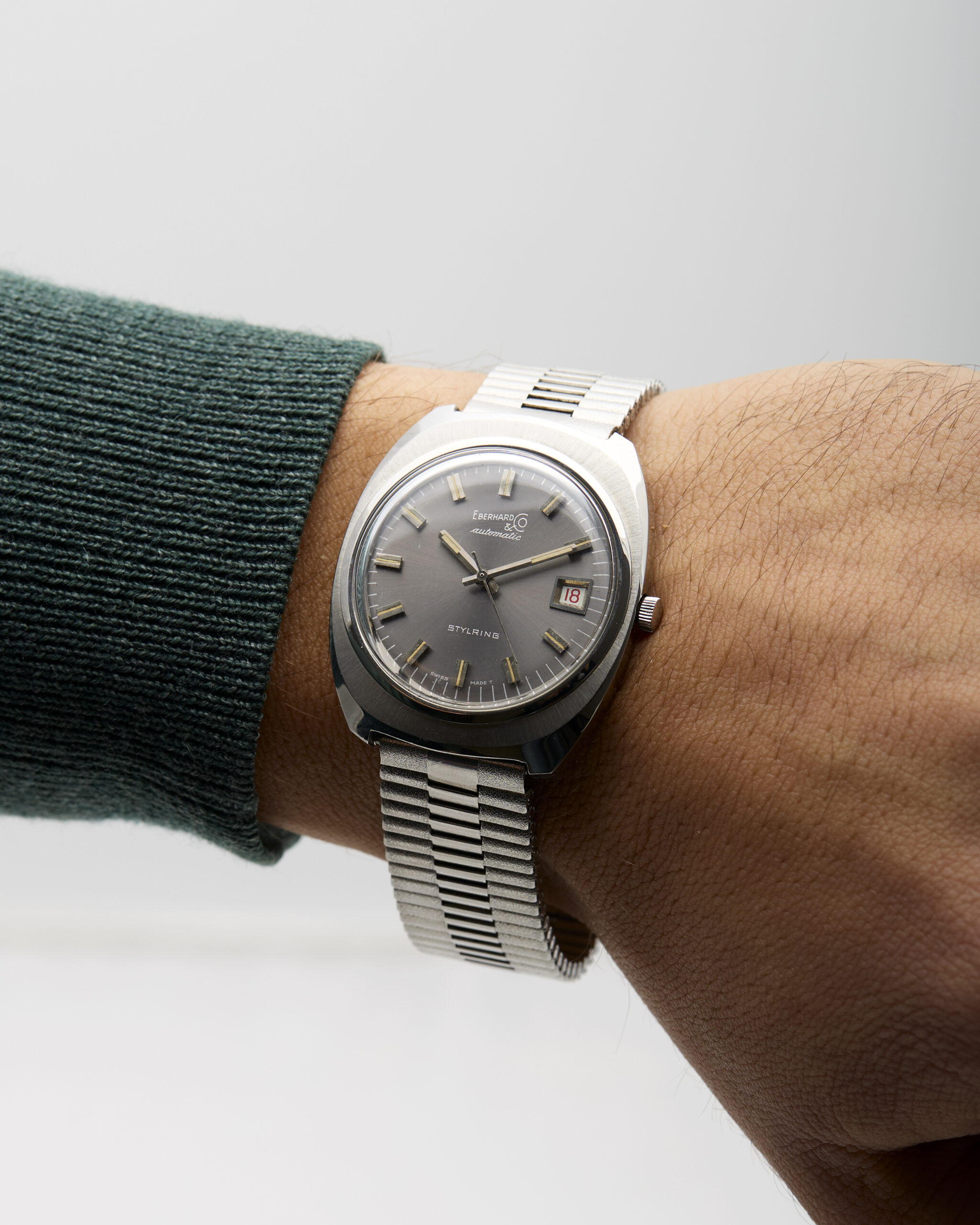 Eberhard & co. stylring automaticc 36 mm vintage grey dial-7