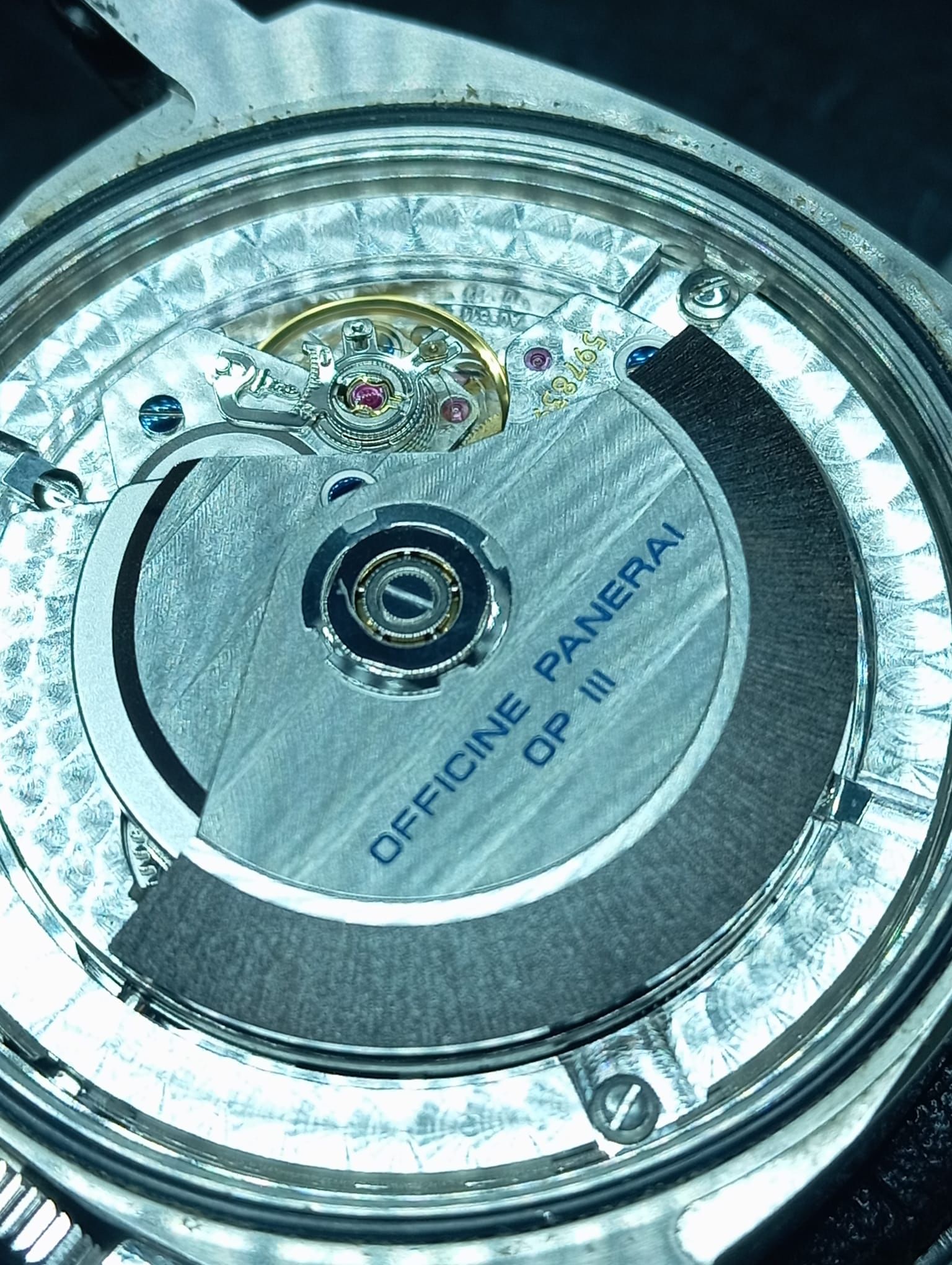 Panerai luminor marina black dial automatic ref pam 00104-9