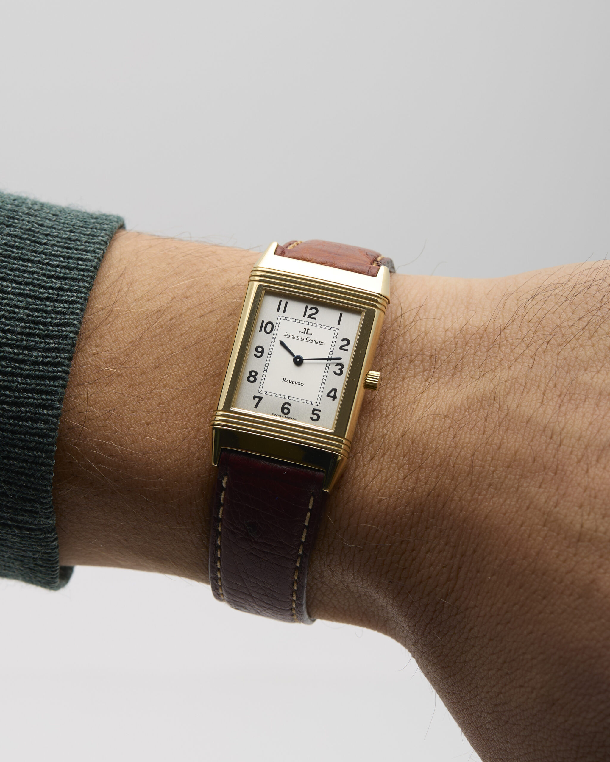 Jaeger lecoultre reverso classique yellow gold ref 250.1.86-8