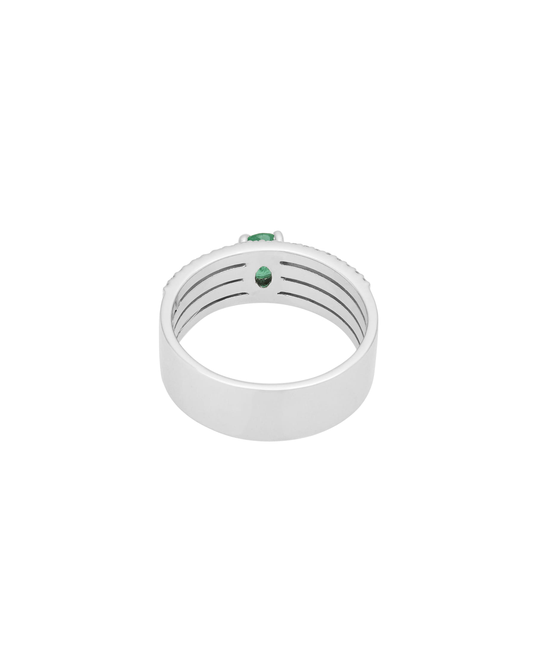 Anello fascia in oro bianco con 4 file di diamanti e smeraldo centrale-3