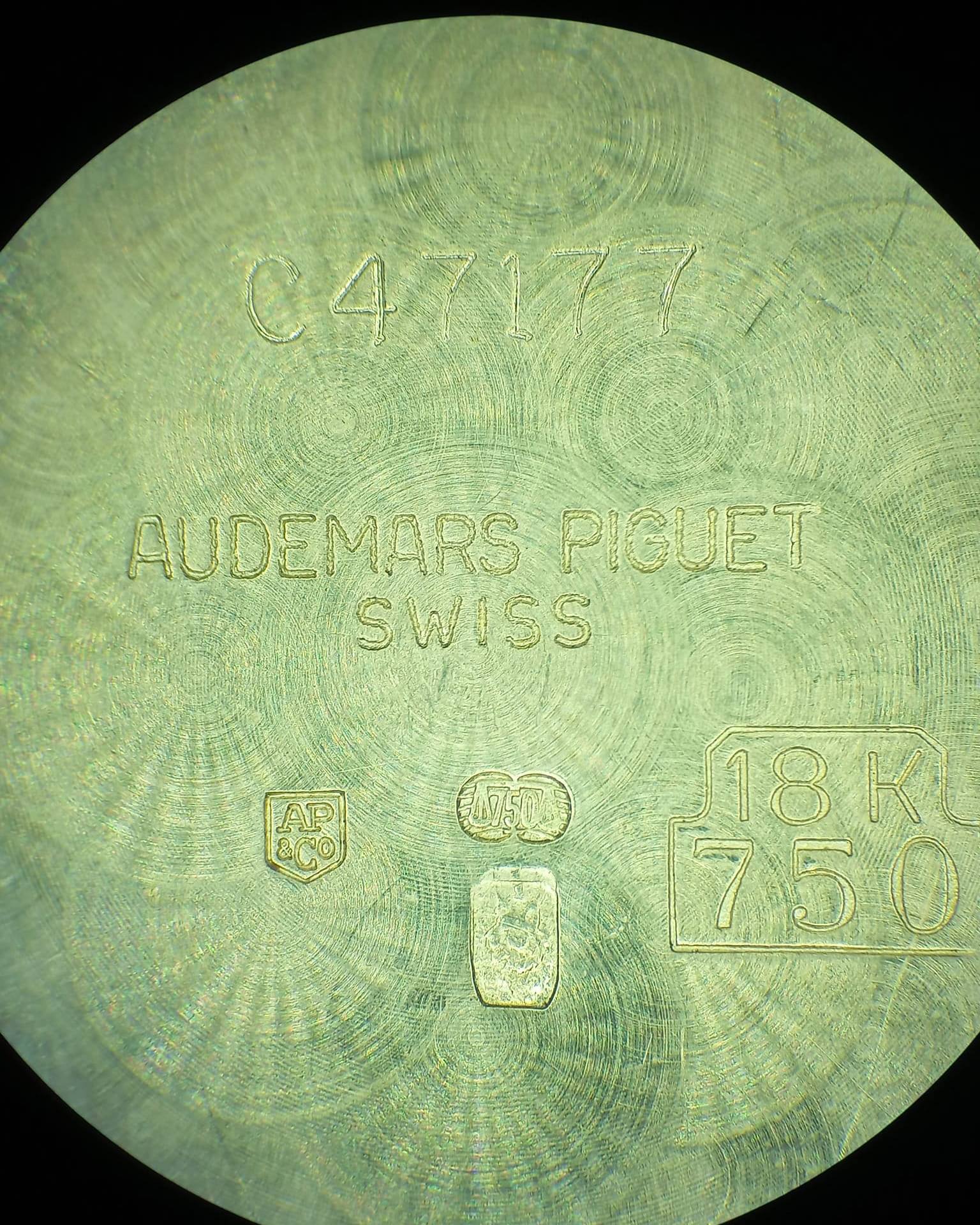 Audemars piguet royal oak 56303ba diamond champagne dial 18k yellow gold watch-9