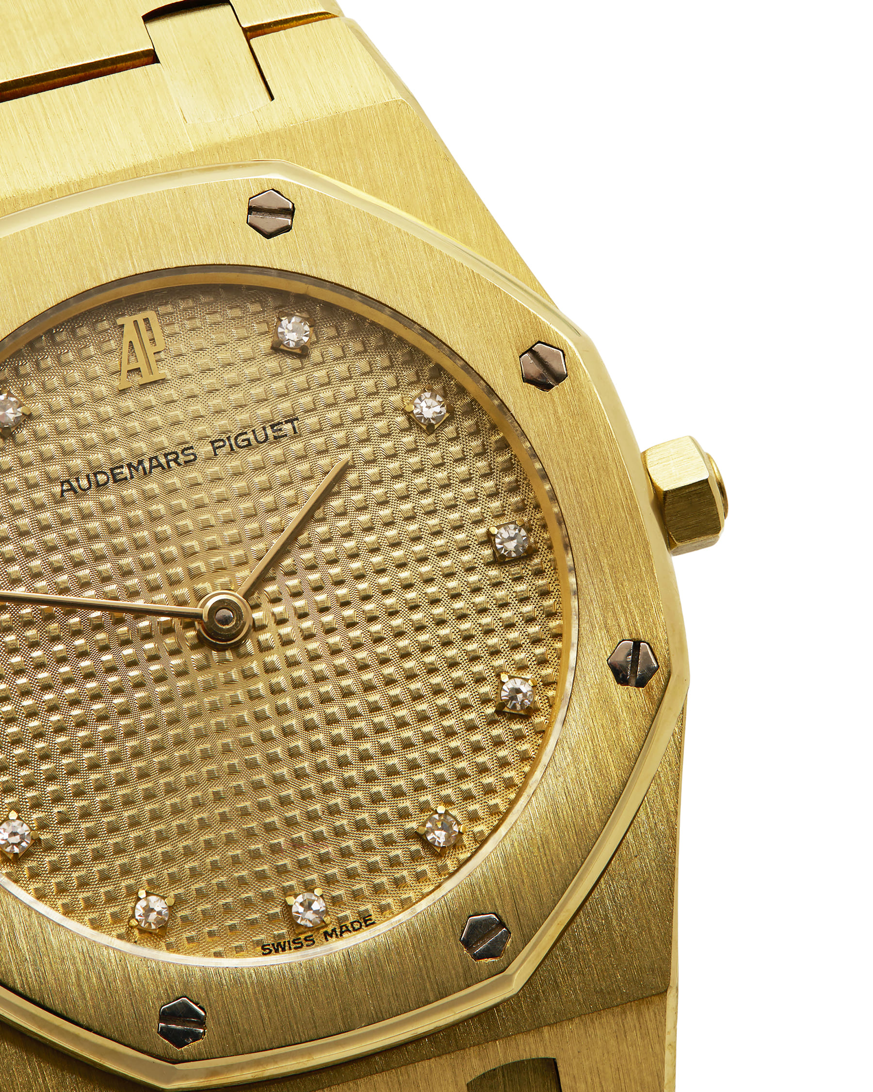 Audemars piguet royal oak 56303ba diamond champagne dial 18k yellow gold watch-2