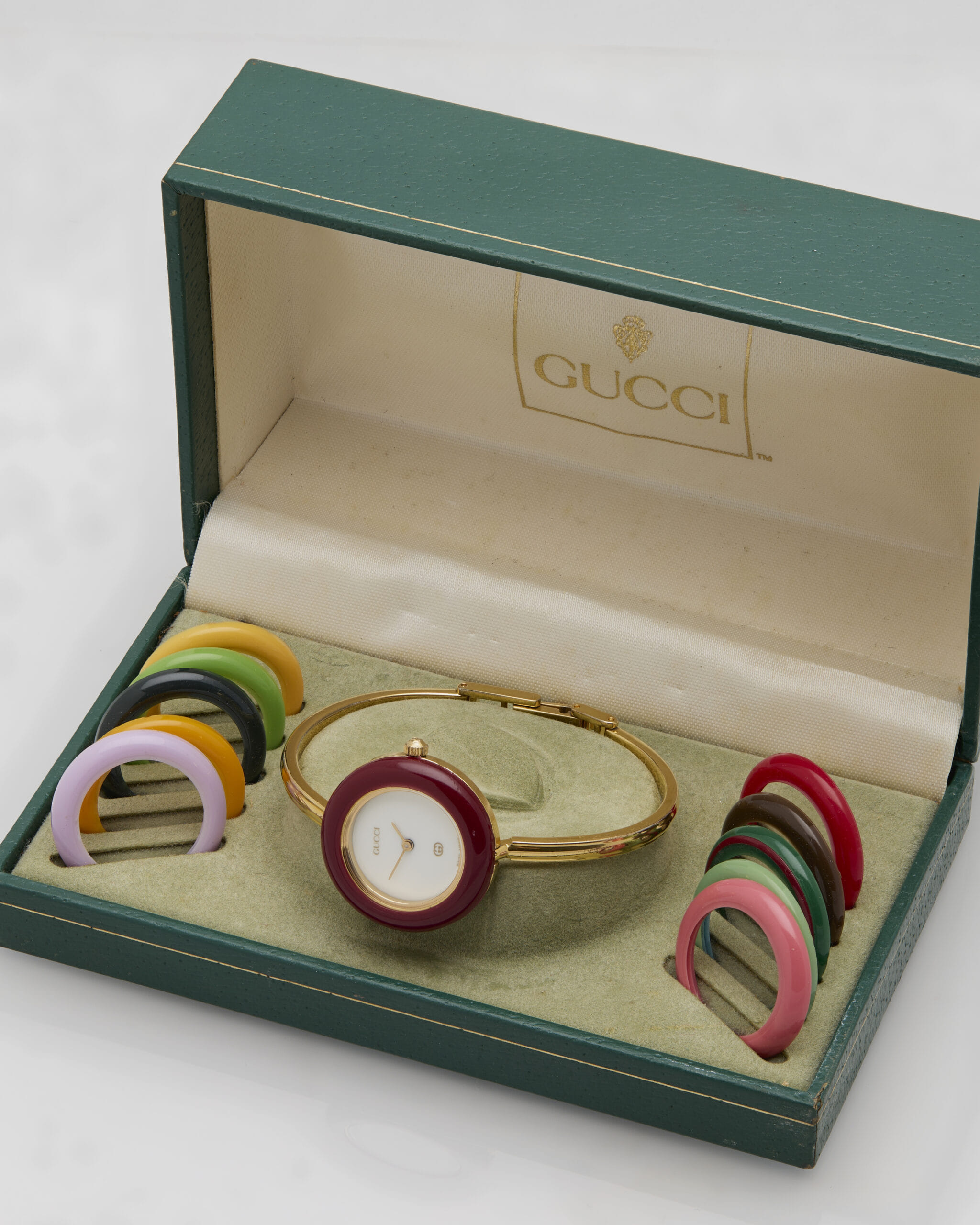 Gucci change bezel 11/12 quartz ladies-4