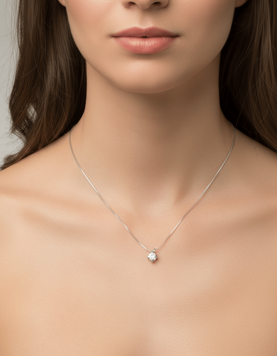 Catenina punto luce in oro bianco con castone tornito a rombo e diamante 0,03 ct-3