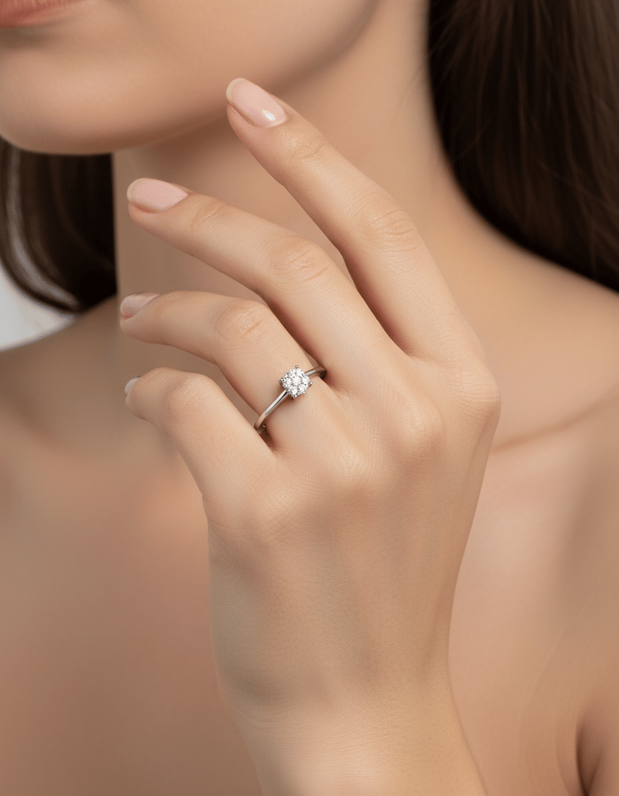 Anello solitario con mini pave’ in oro bianco con diamanti-4