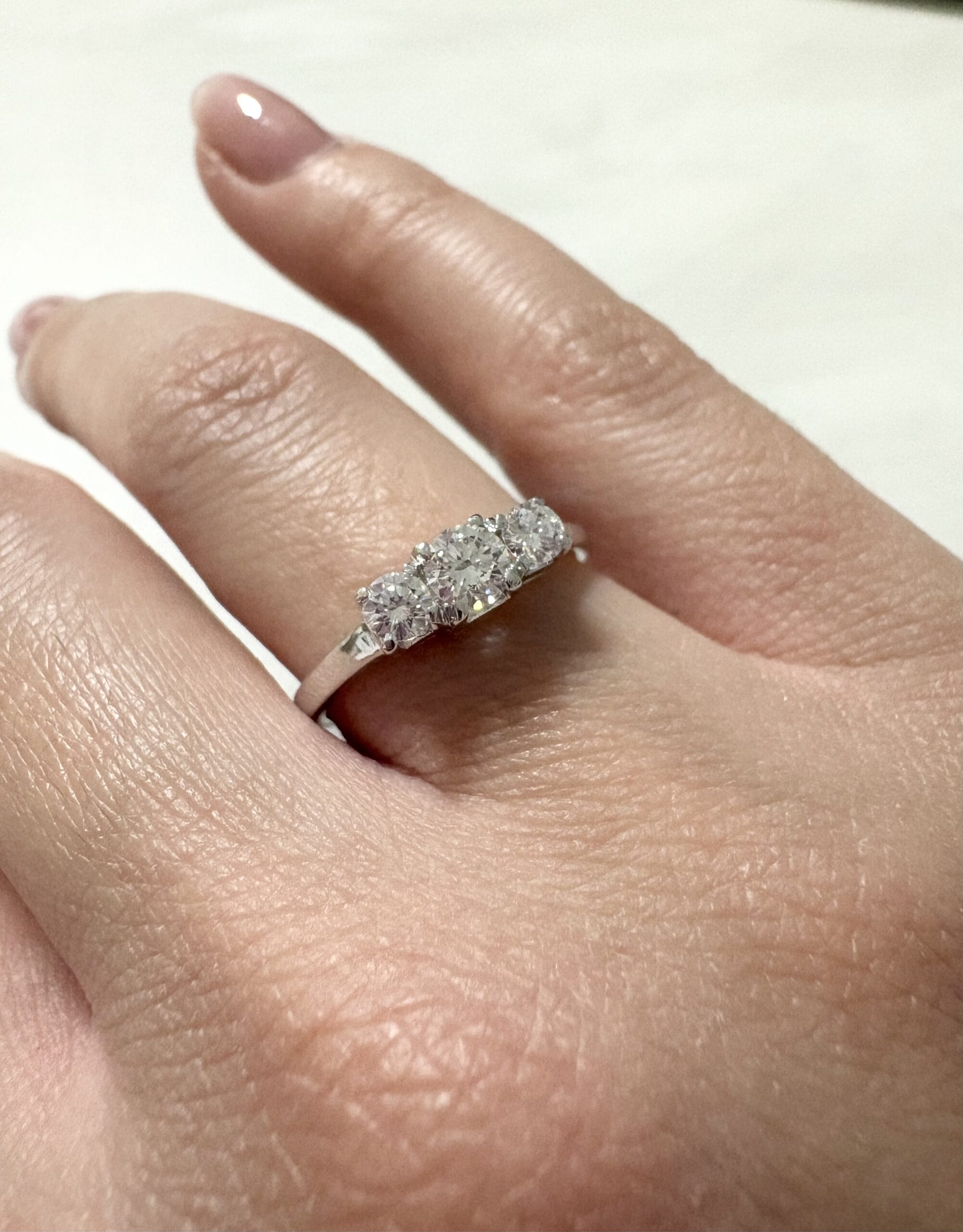 Anello trilogy recarlo con diamanti 0.55 ct-5