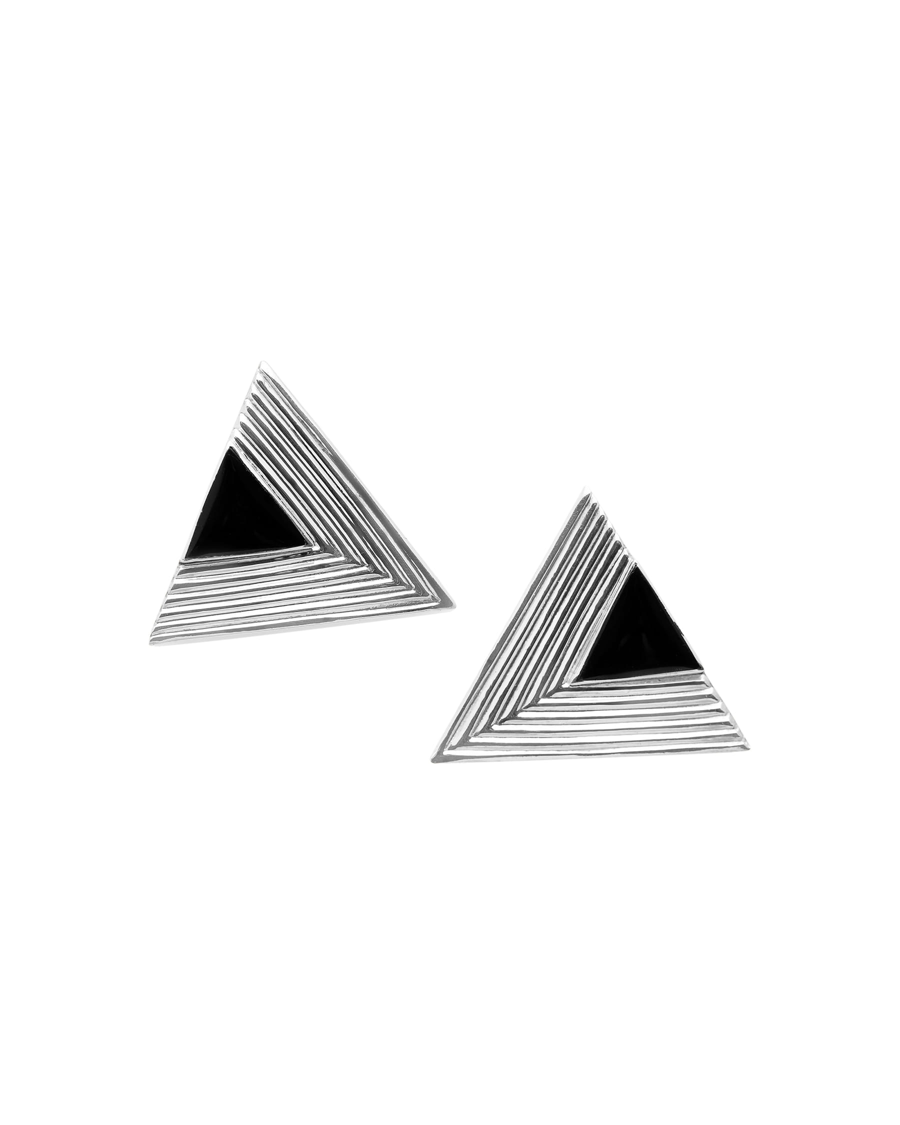 Orecchini triangolo in argento con onice nera-1