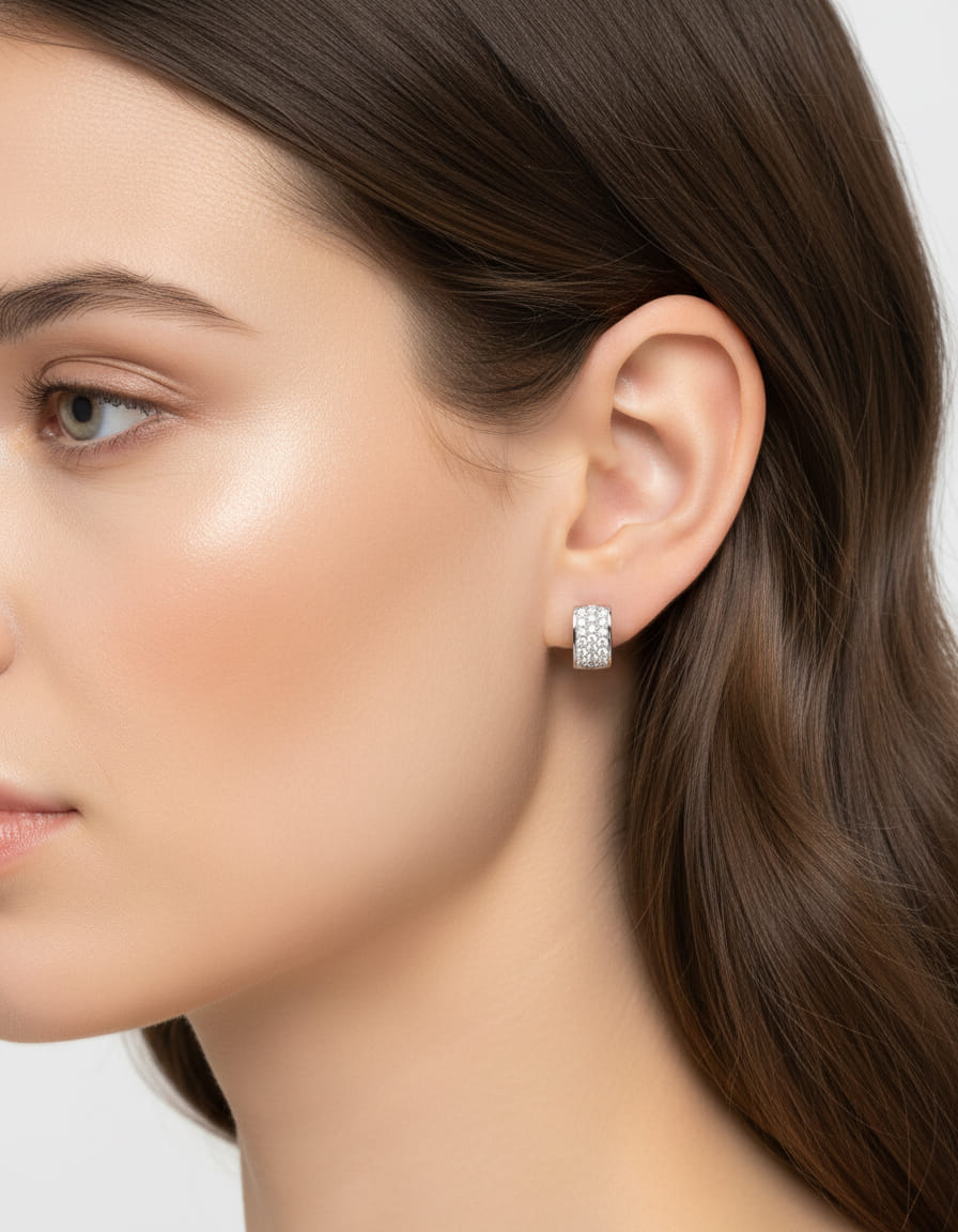 Orecchini cerchio squadrati oro bianco e diamanti-3