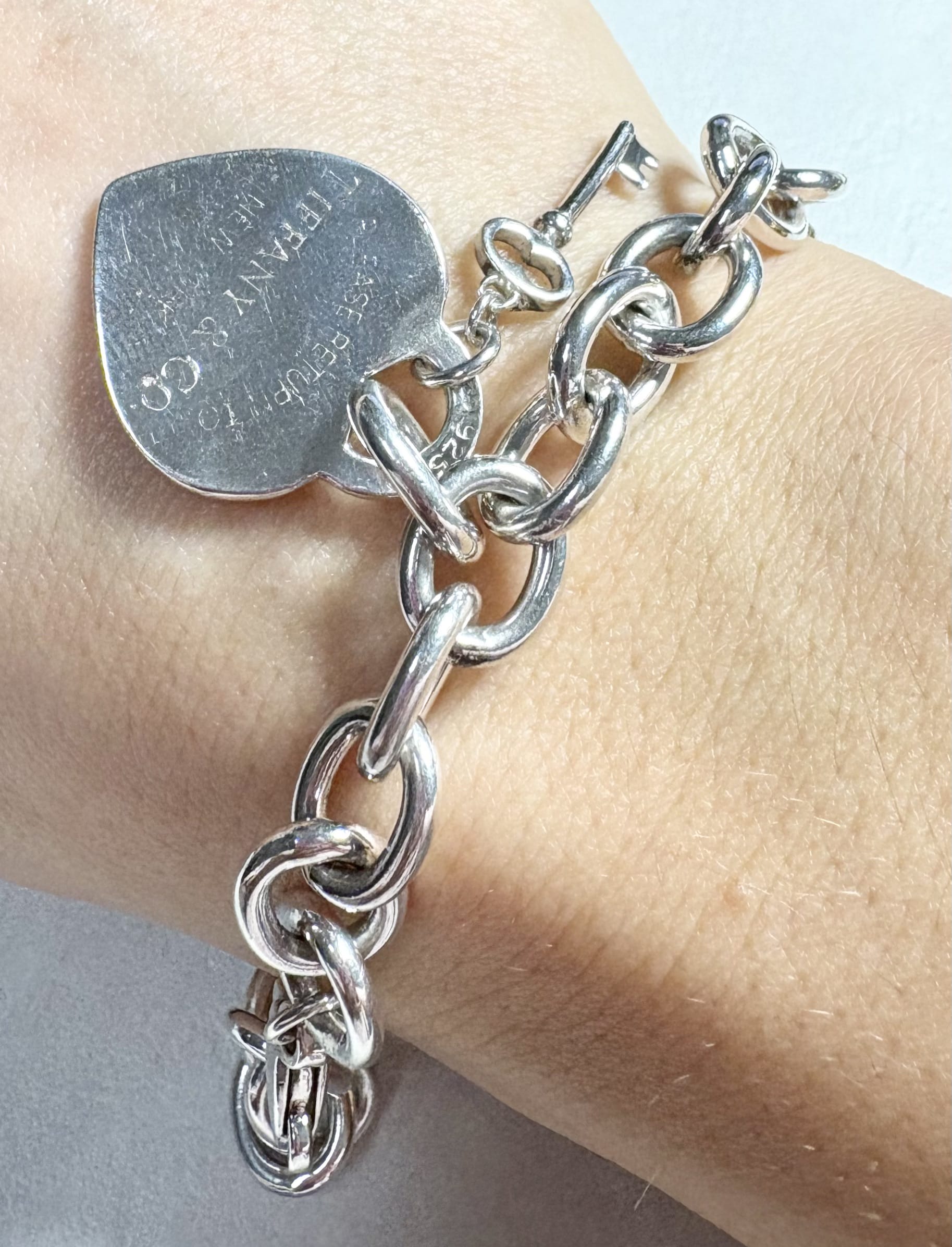 Bracciale return to tiffany con ciondolo chiave heart tag in argento-3