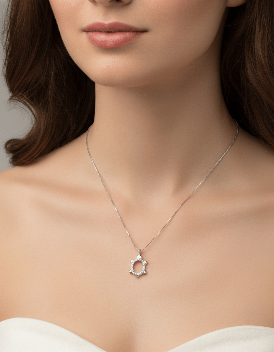 Catenina veneziana con ciondolo tartaruga e diamanti in oro bianco-3