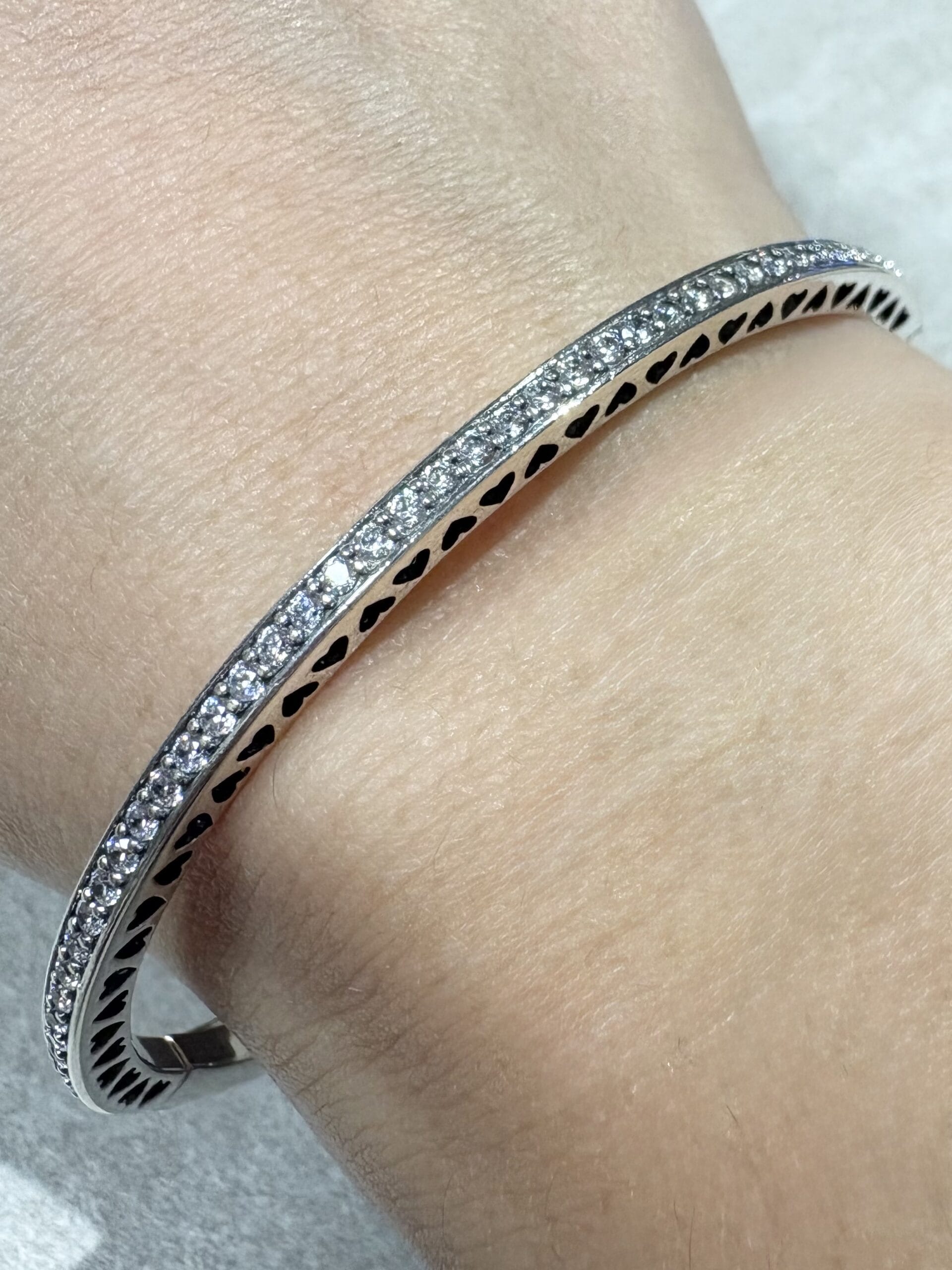 Bracciale pandora rigido con zirconia e smalto lilla in argento-3