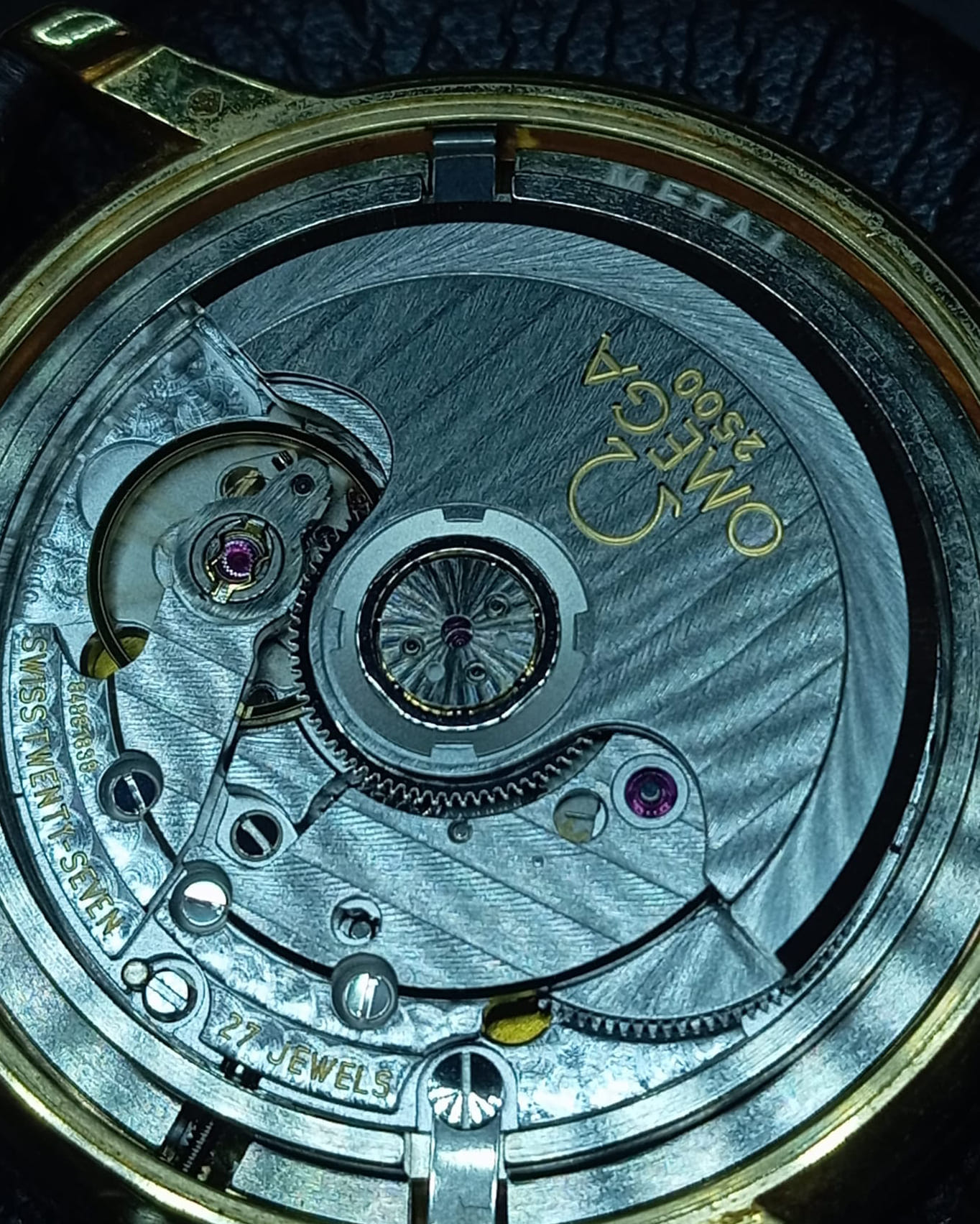 Omega de ville prestige ref 4617.31.02 oro 18 kt-8