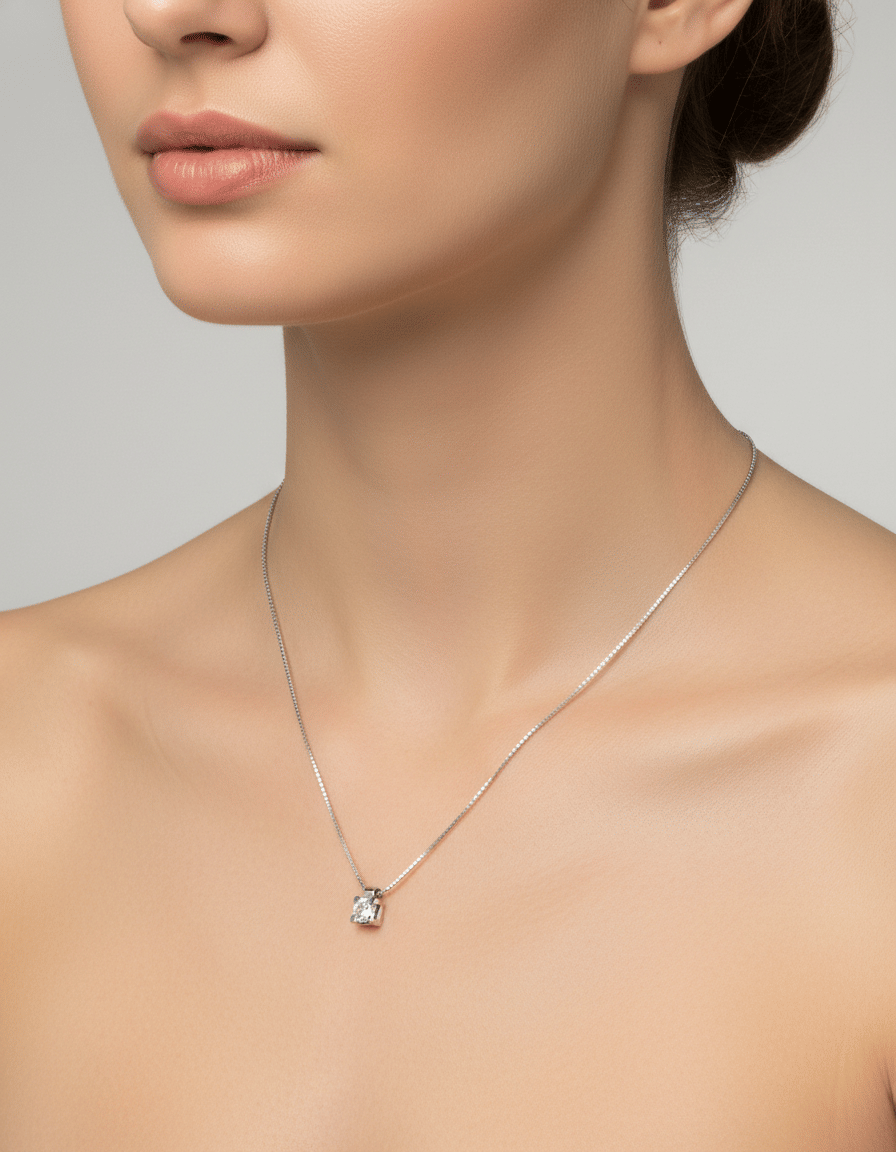 Catenina punto luce in oro bianco con diamante da 0,12 ct-3