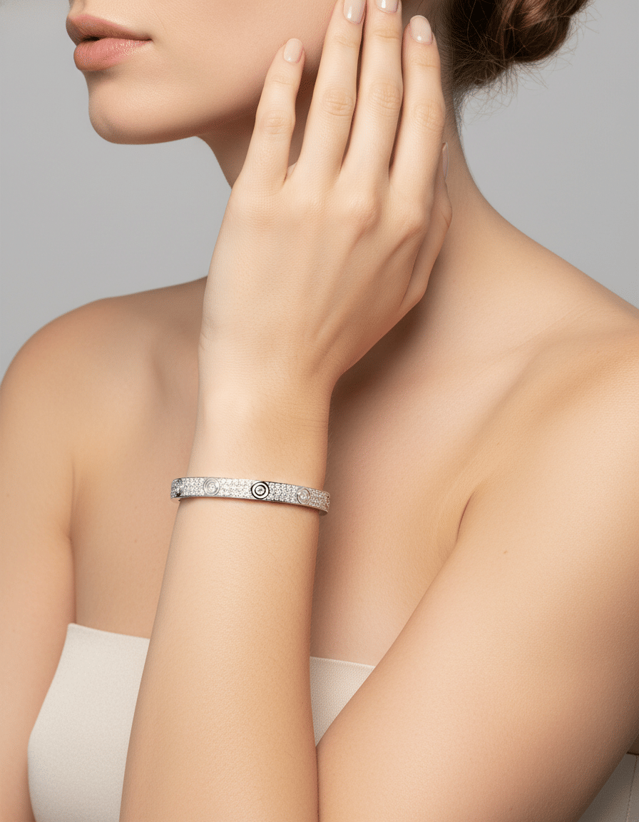 Bracciale stile love oro bianco e diamanti-3