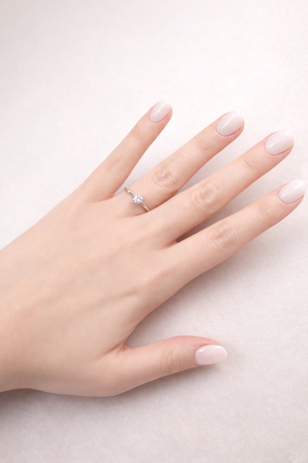 Anello solitario in oro bianco 18kt con diamante 0,28 ct-4