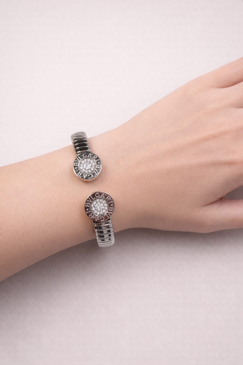 Bracciale bulgari tubogas acciaio e diamanti-4