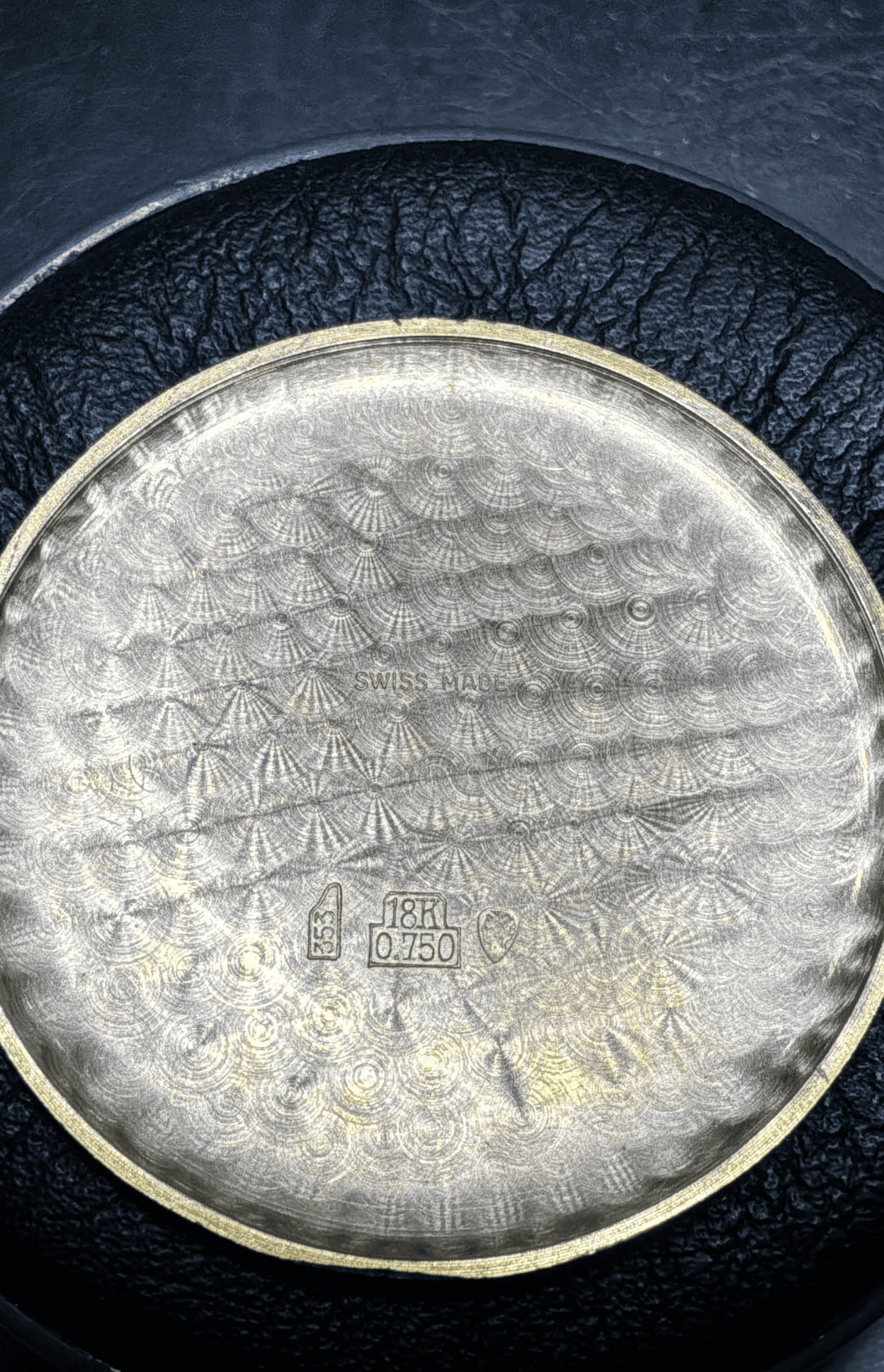 Eberhard & co. oversize 18k guilloche’ dial 36mm cal 13000-8