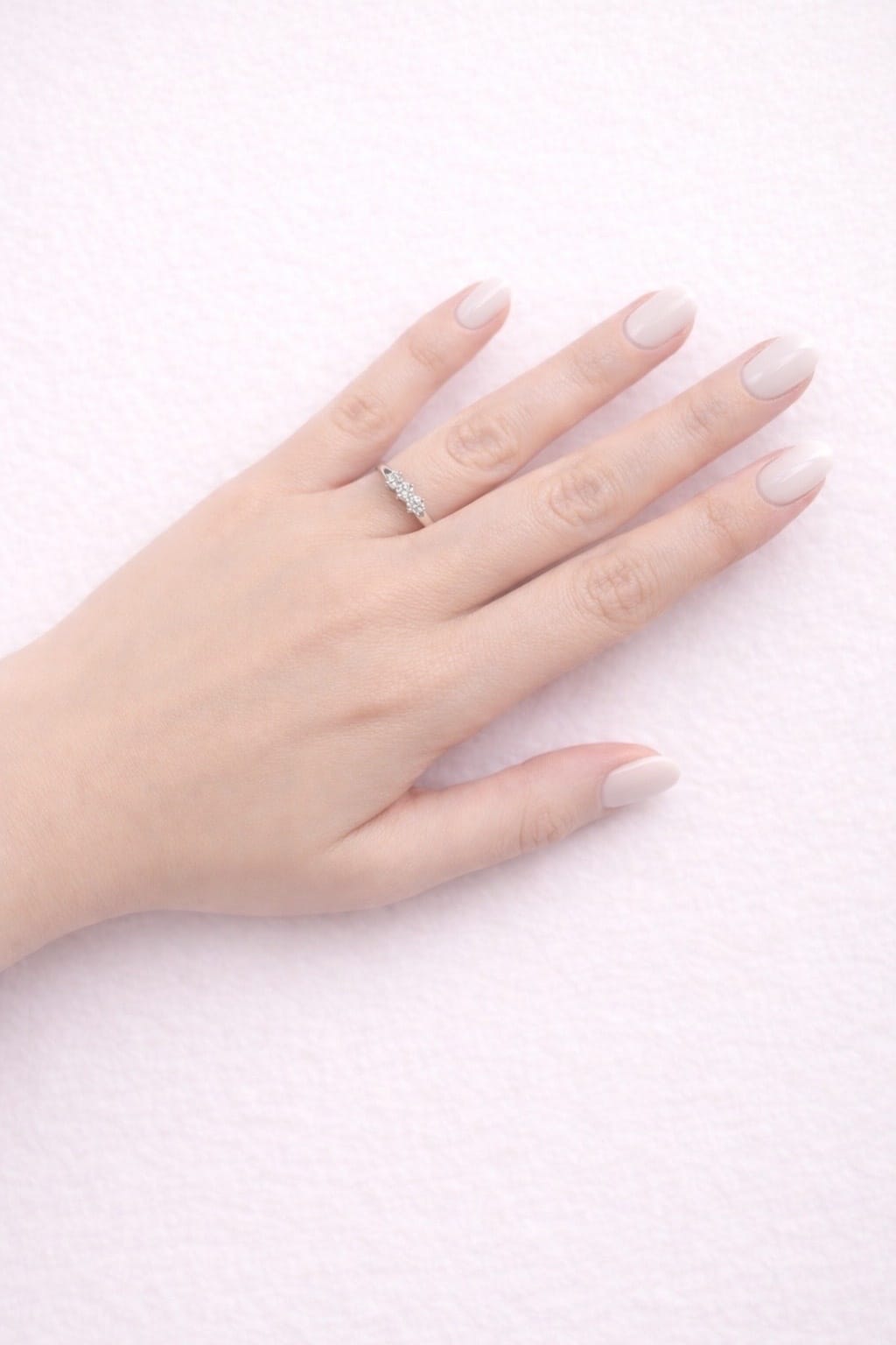 Anello trilogy in oro bianco 18kt e diamanti 0,45 ct-4