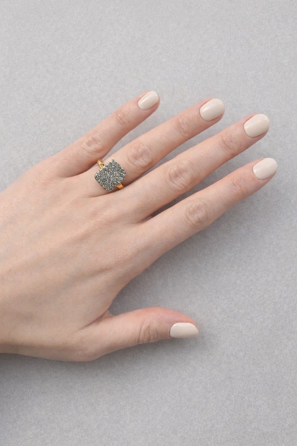 Anello sabbia pomellato in oro rosa e diamanti brown-5