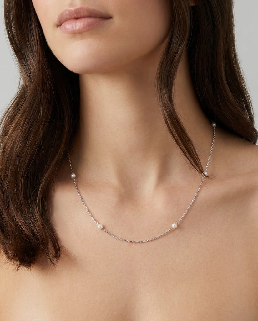 Collana in oro bianco con perline-3