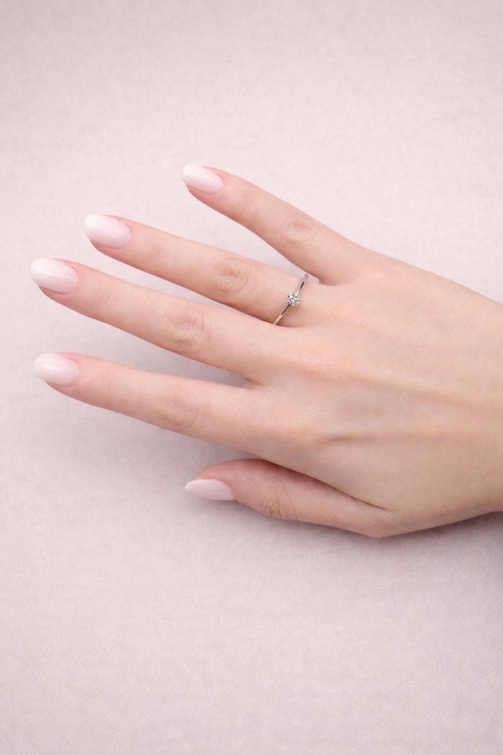 Anello solitario stile tiffany con diamante 0,15 ct-4