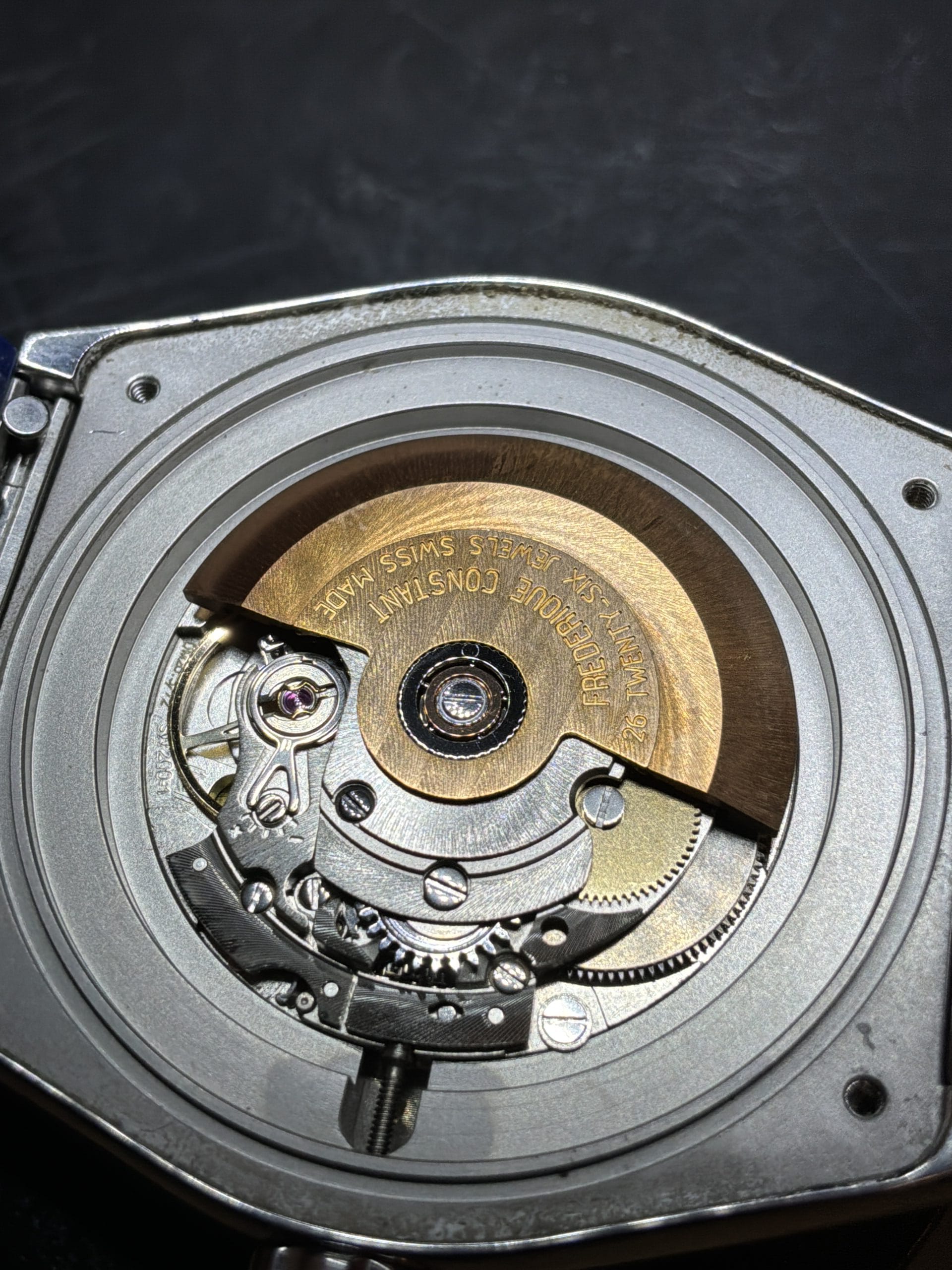 Frederique constant highlife automatic cosc 41 mm-8