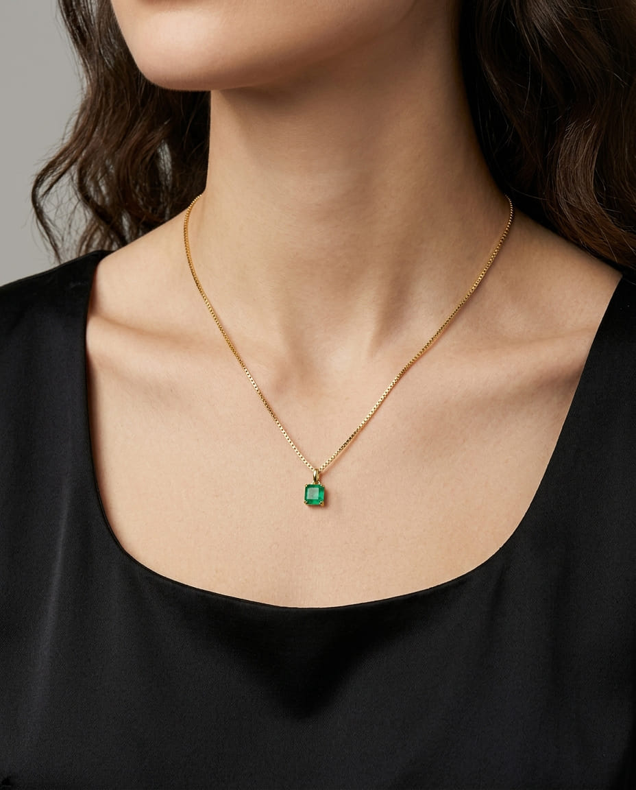 Catenina veneziana in oro giallo con ciondolo smeraldo-3