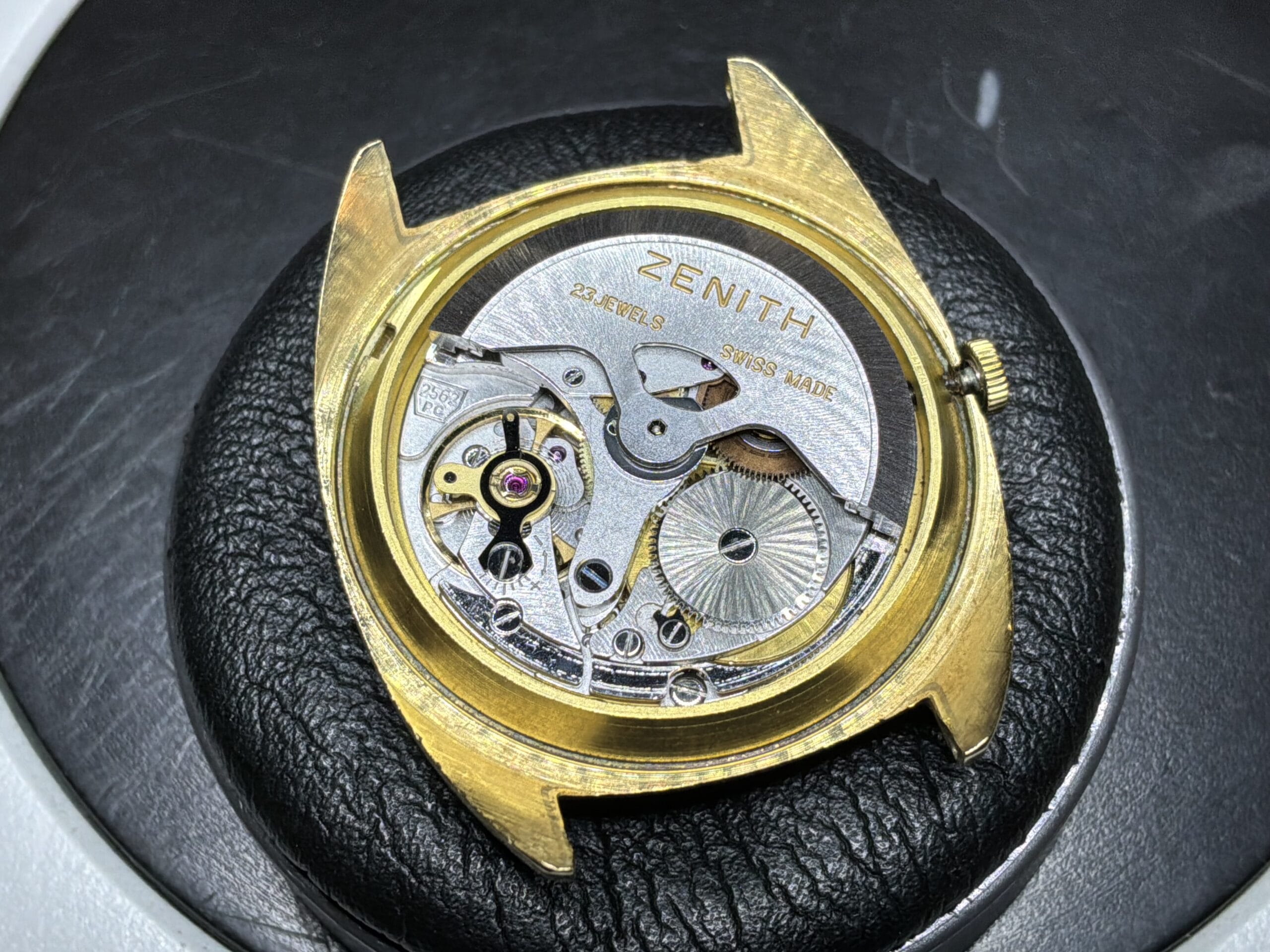 Zenith 28800 automatic date 18kt cal 2562pc-8