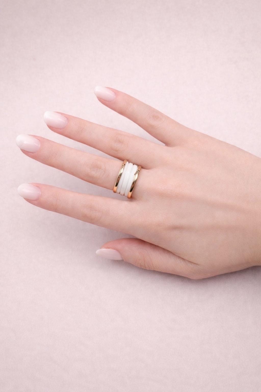 Anello bulgari b.zero1 4 fasce in oro rosa e ceramica bianca-3